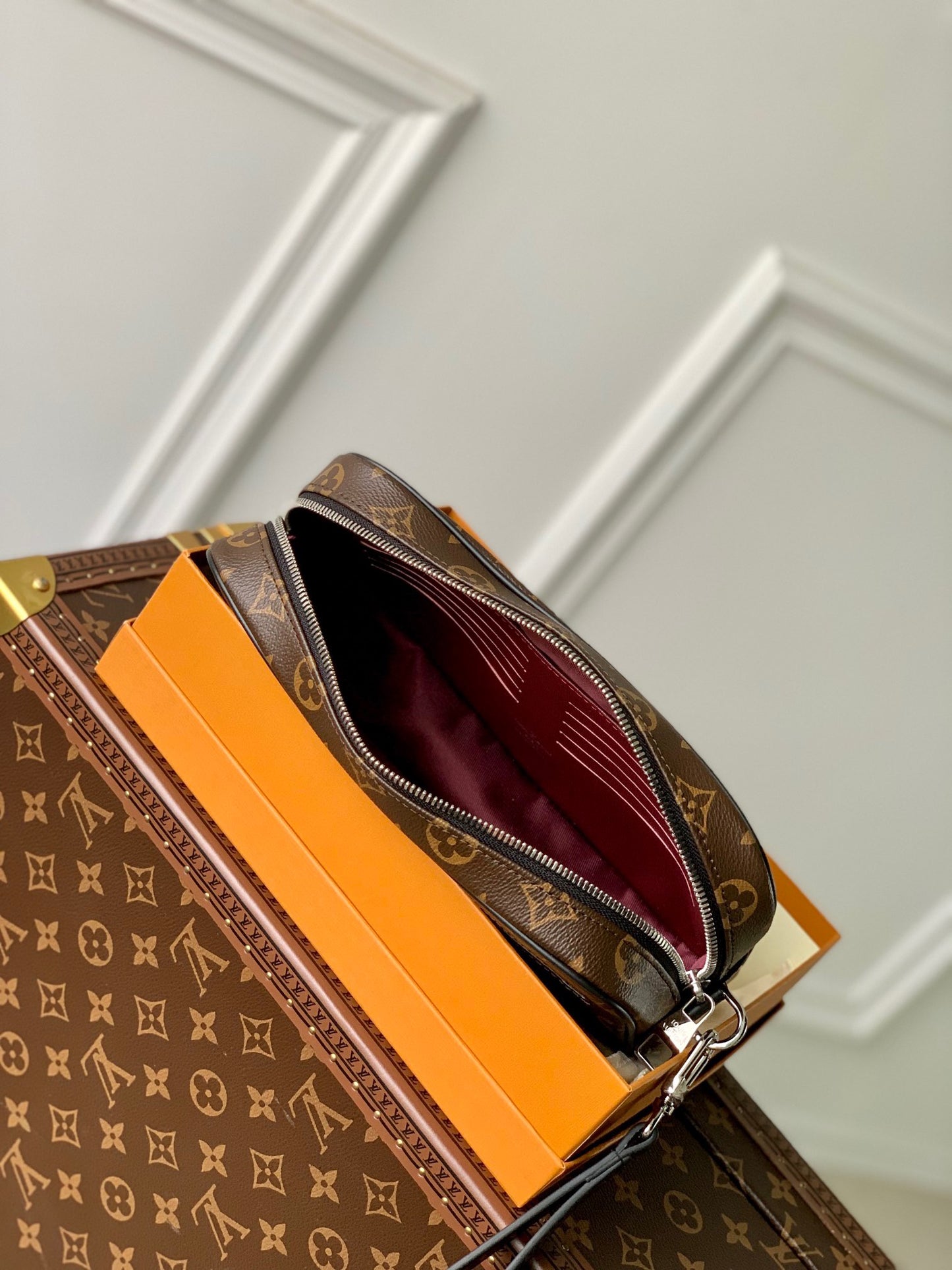 LOU POCHETTE KASAI