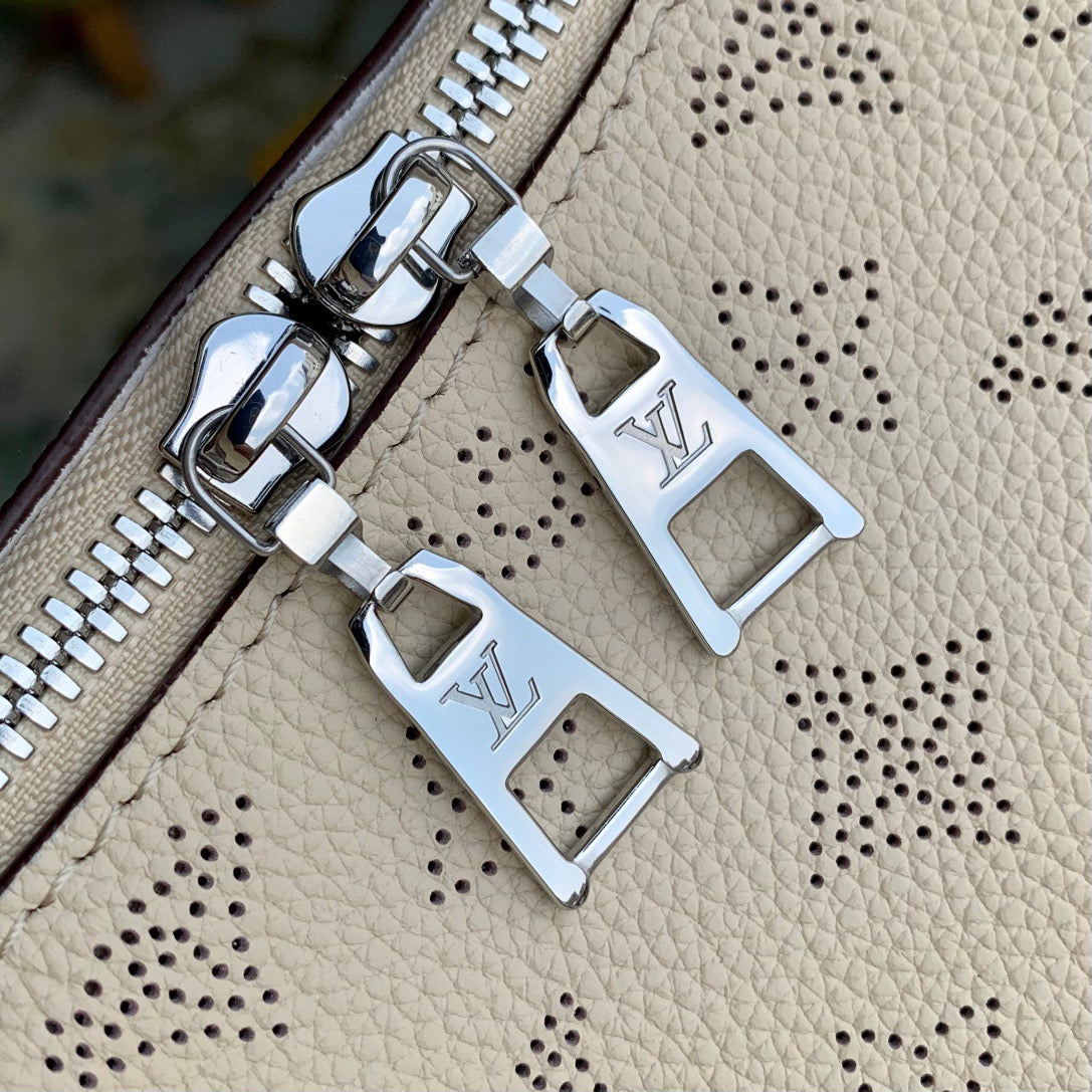 LOU WHY KNOT PM BAG