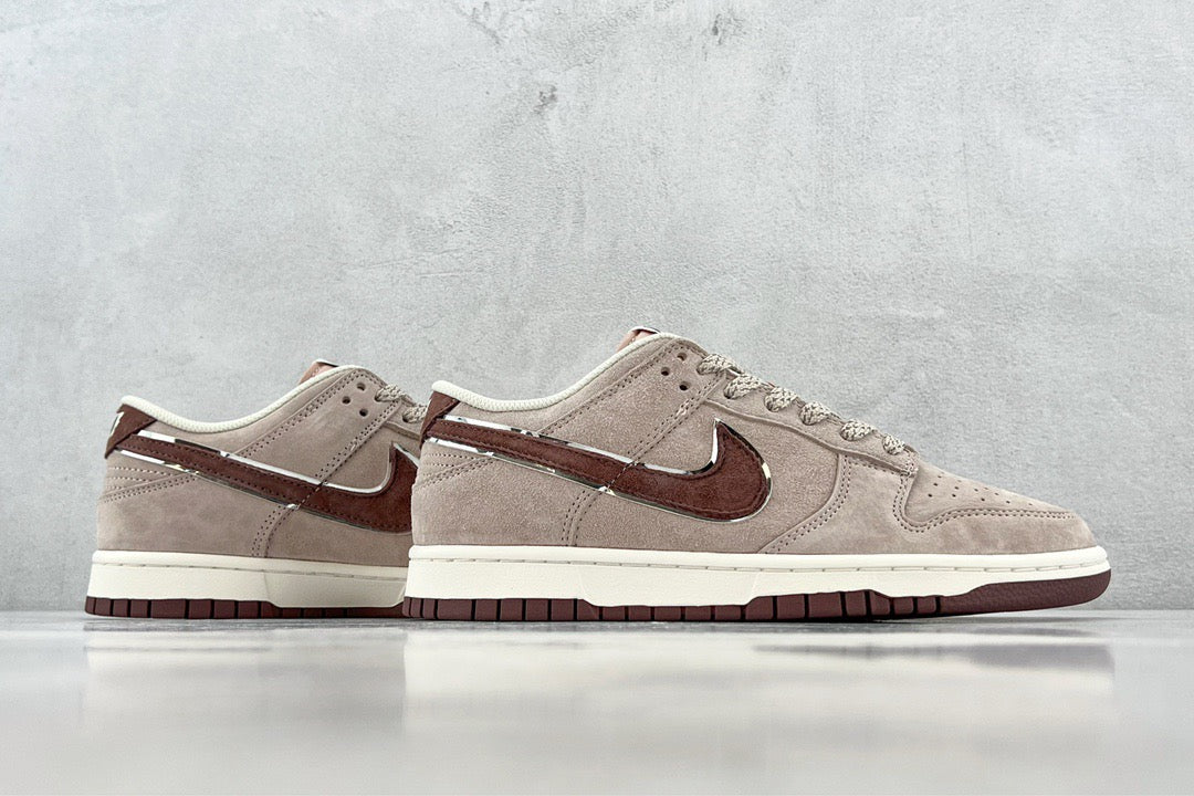 DUNK LOW x OTOMO KATUSHIRO