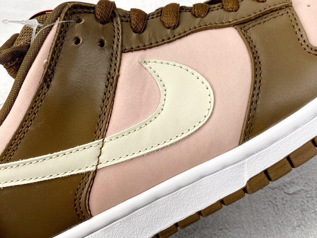 DUNK LOW STUSSY CHERRY