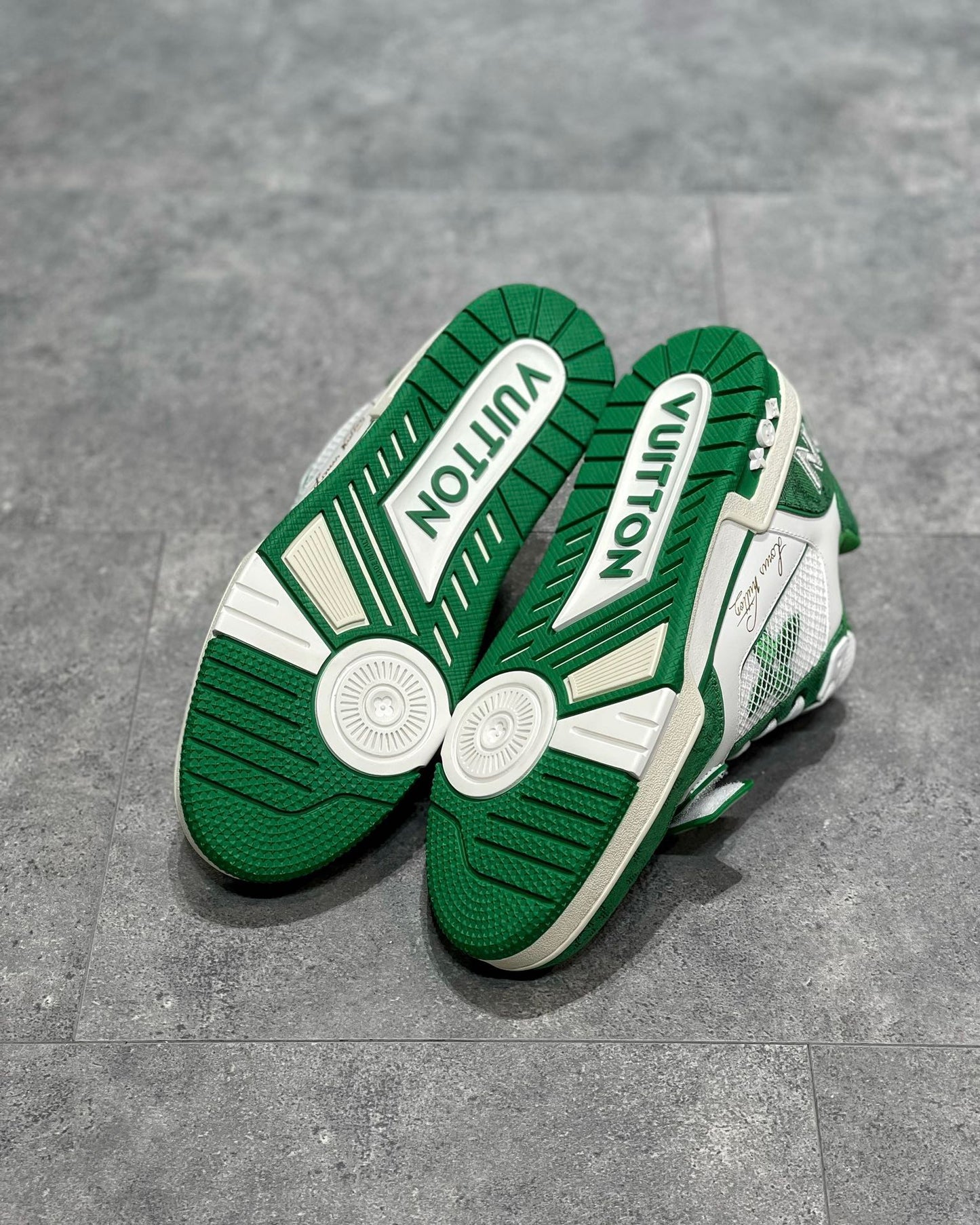 LOU TRAINERS