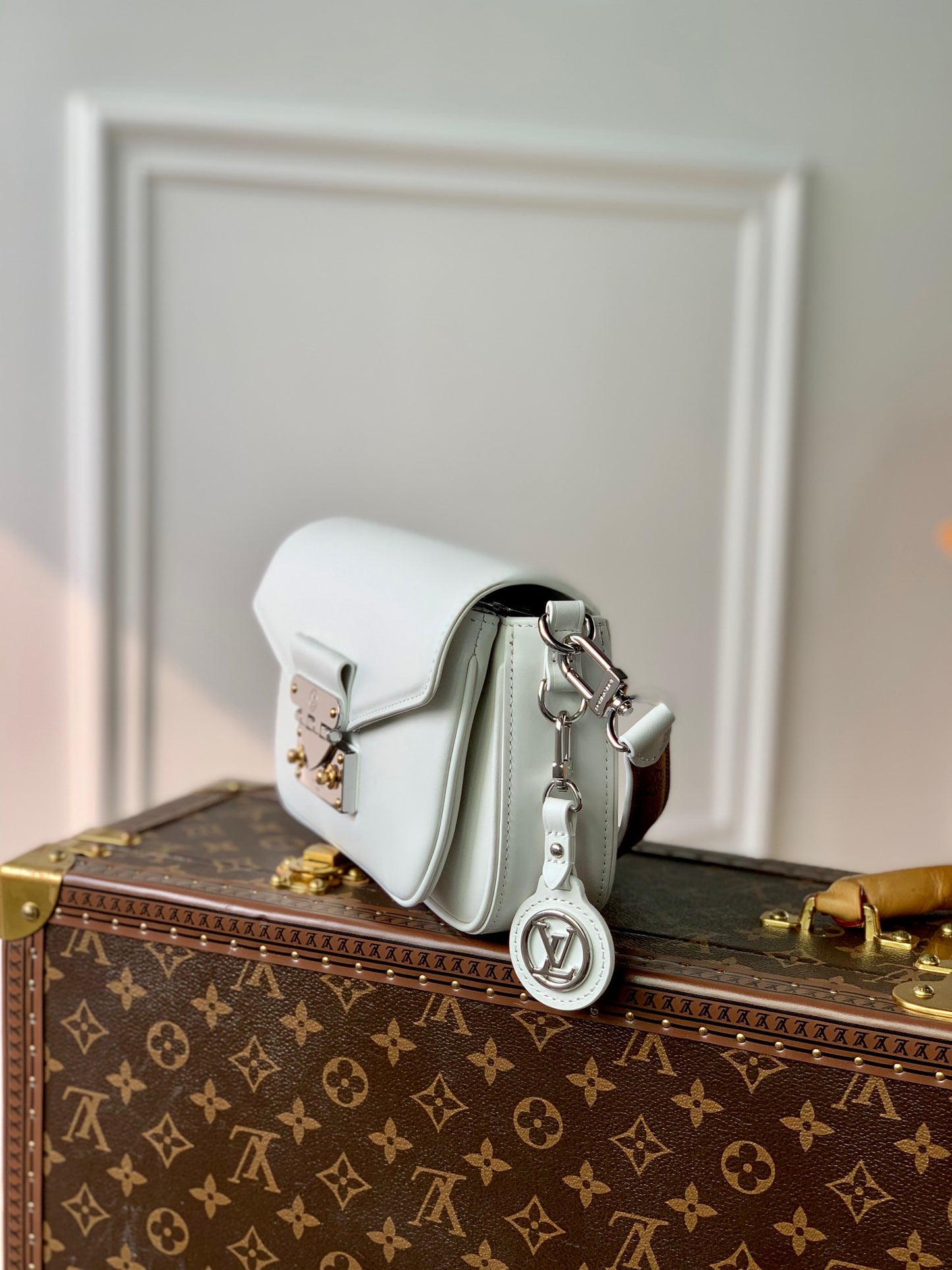 LOU SWING BAG