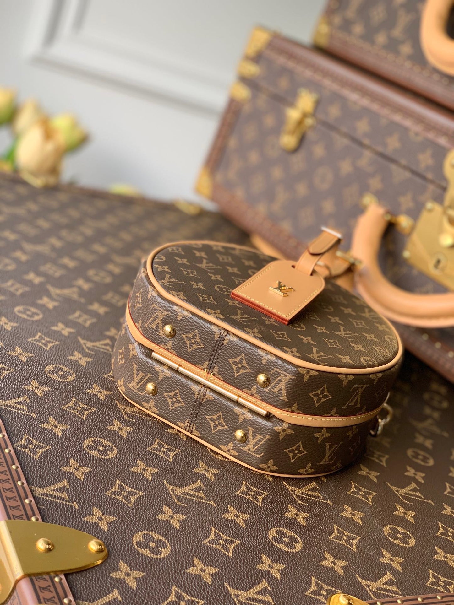 LOU PETITE BOITE CHAPEAU BAG