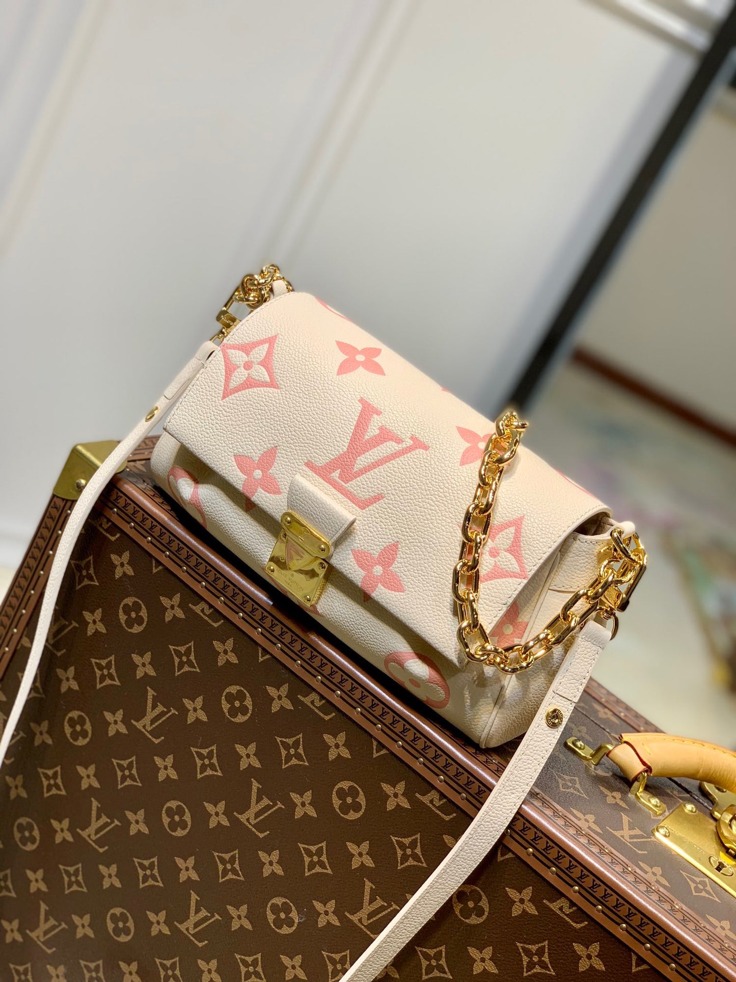 LOU FAVOURITE BAG