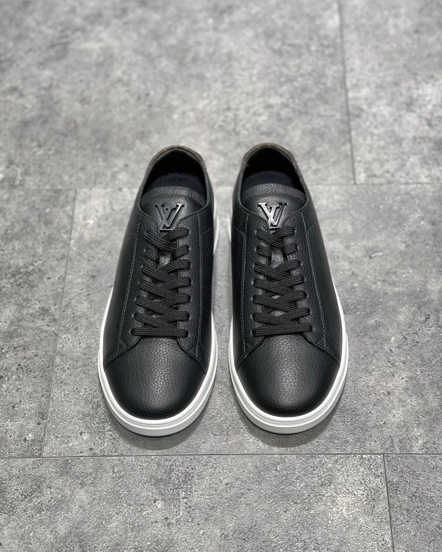 LOU RESORT TRAINERS
