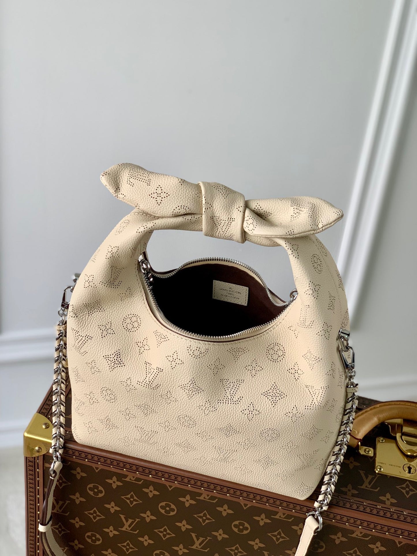 LOU WHY KNOT PM BAG