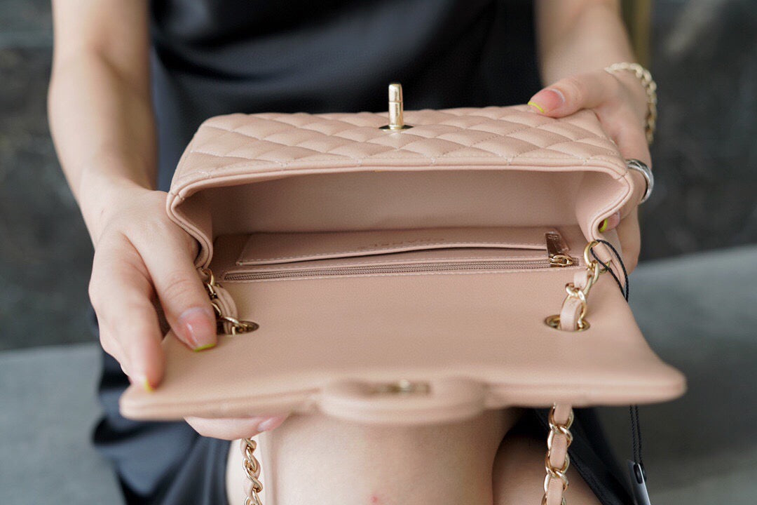 CC MINI FLAP BAG