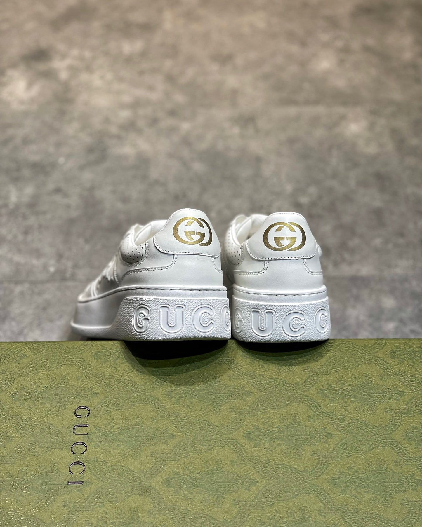 GG EMBOSSED SNEAKER