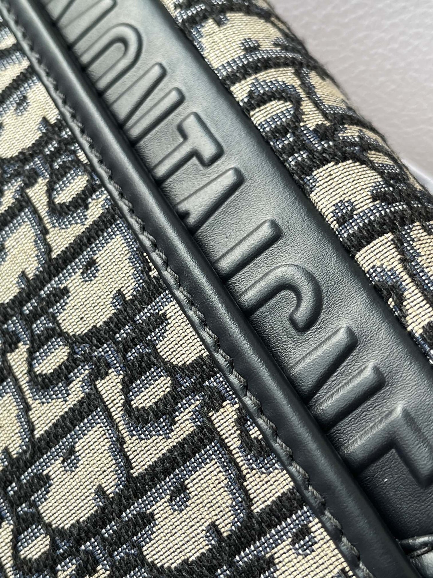 CD MEDIUM BOBBY BAG