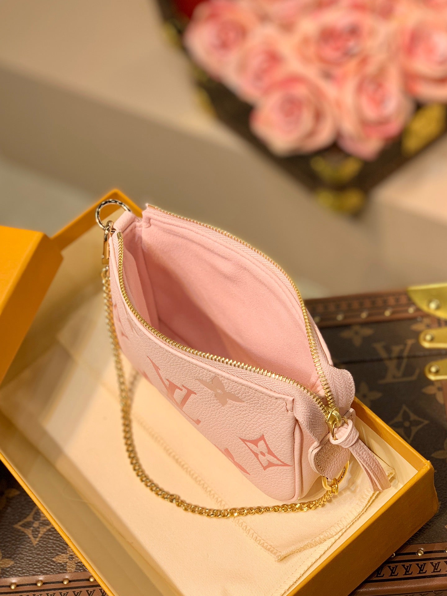LOU MINI POCHETTE ACCESSOIRES