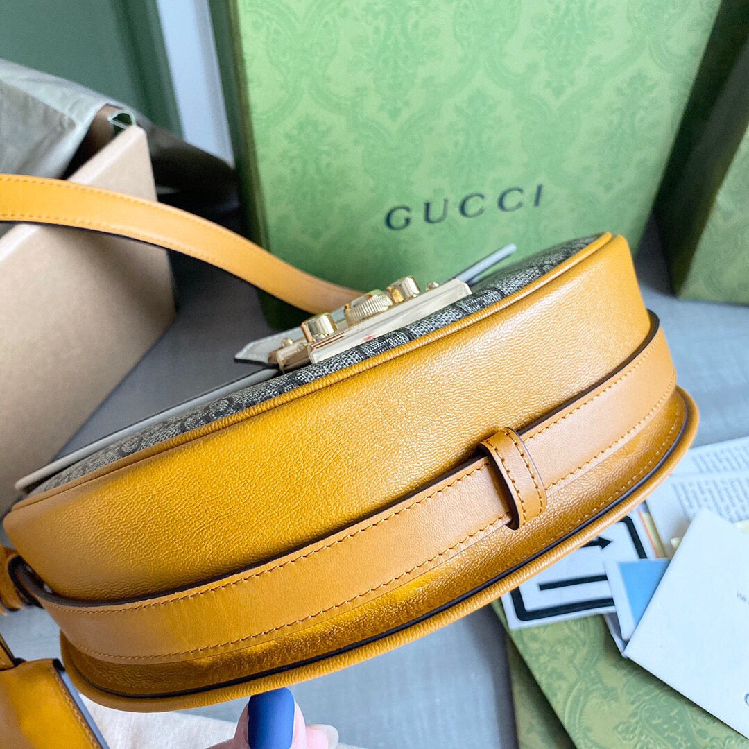 GG PADLOCK SMALL SHOULDER BAG