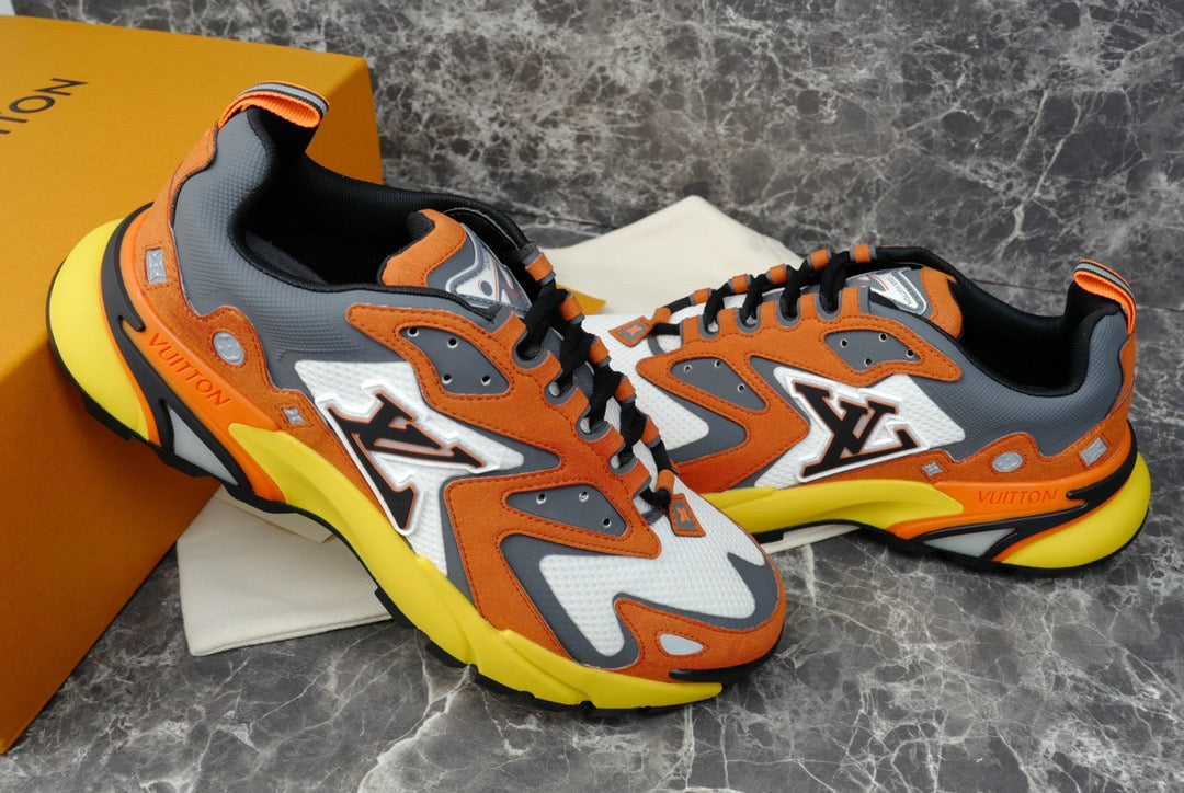 LOU RUNNER TATIC