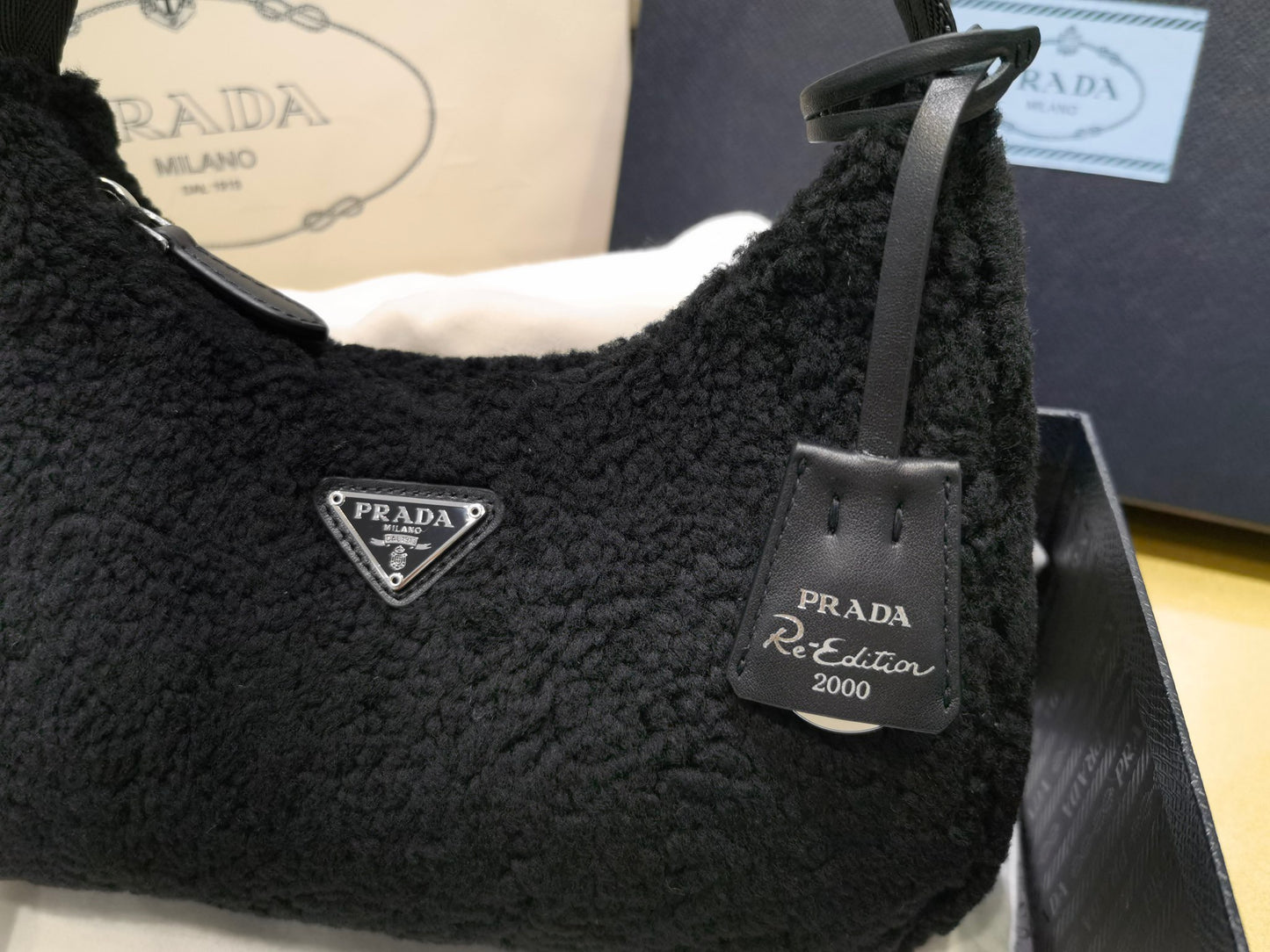 PD RE-EDITION 2000 SHEARLING SHOULDER BAG