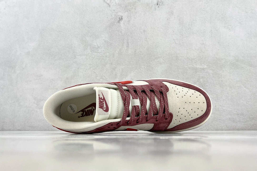 DUNK LOW x OTOMO KATUSHIRO