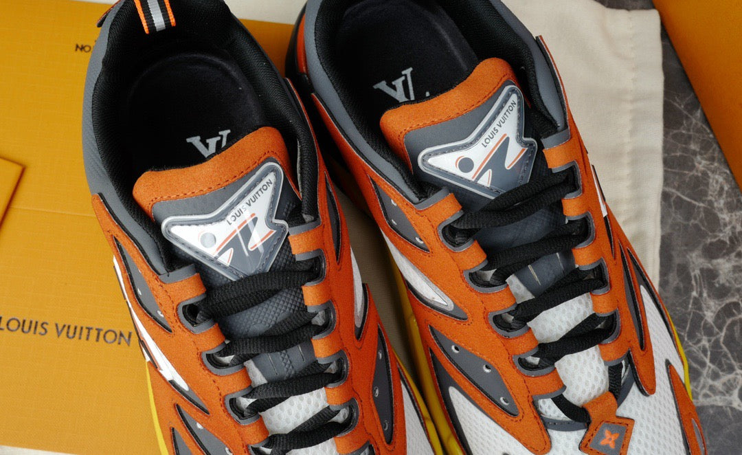 LOU RUNNER TATIC