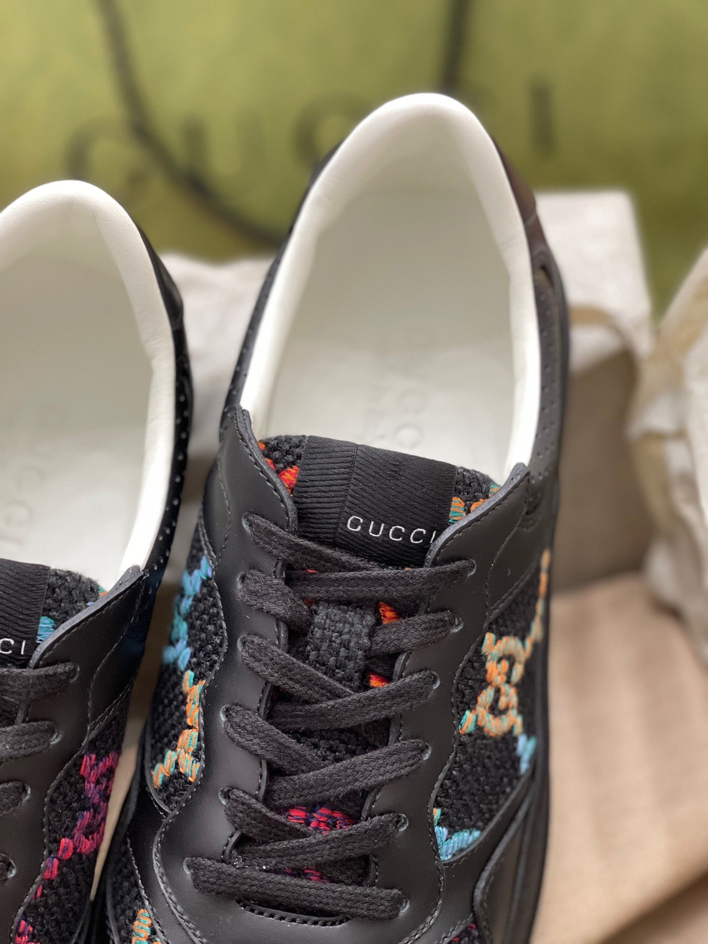 GG SUPREME TRAINERS