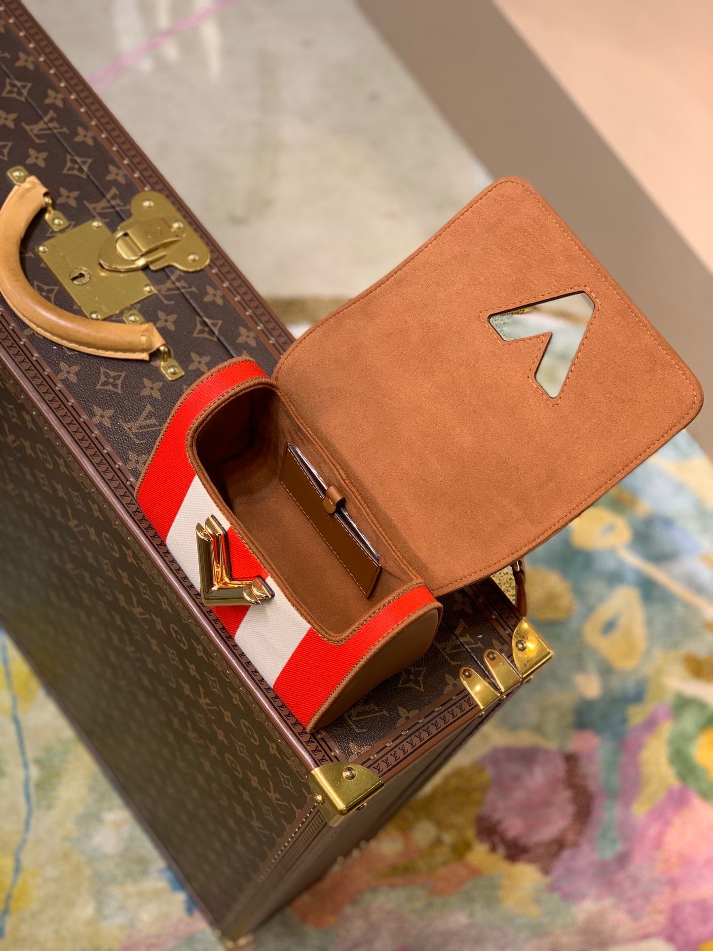 LOU TWIST MM BAG