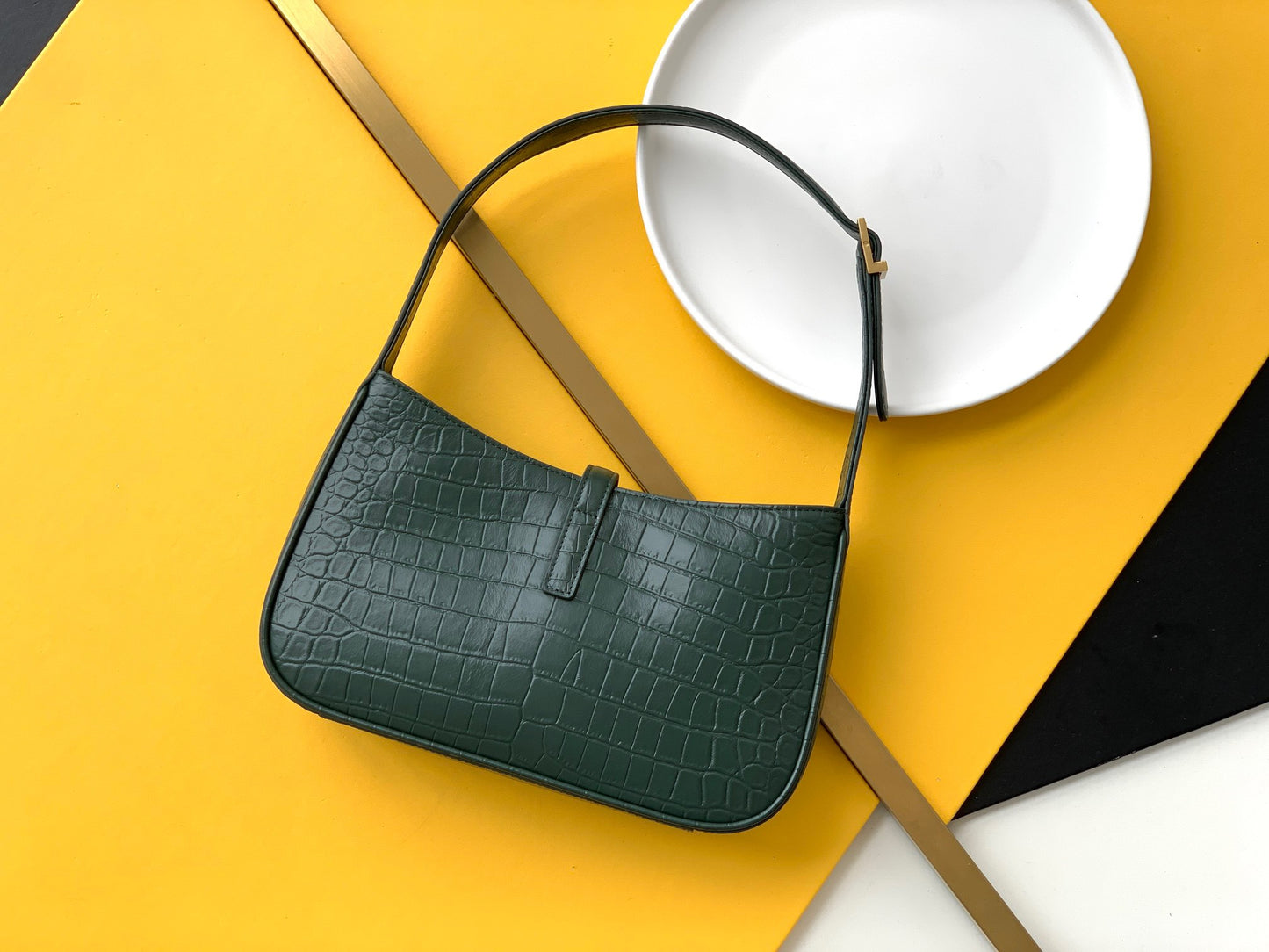 SL LE 5 A 7 HOBO BAG