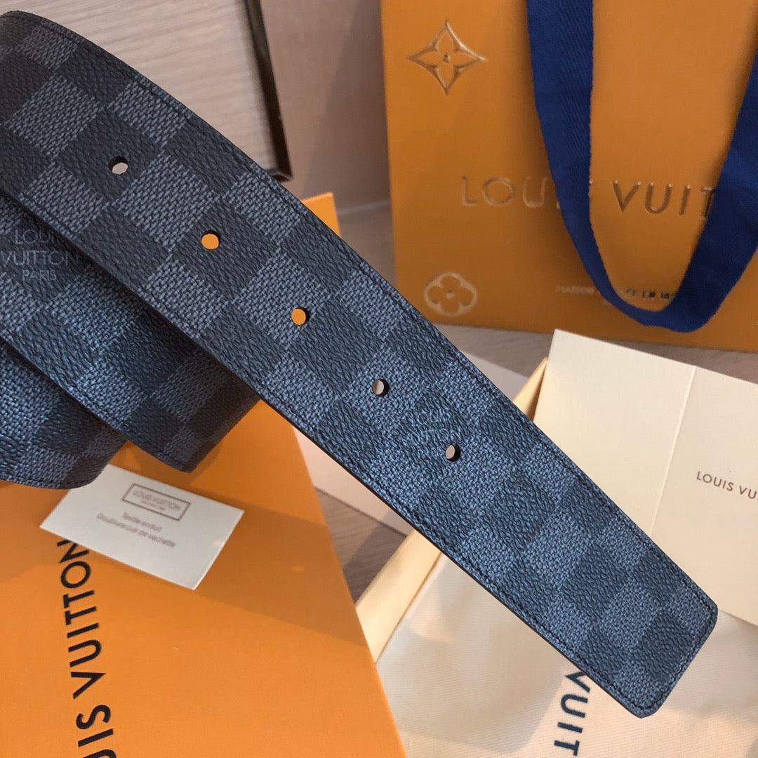 LOU INITIALS 40MM MATTE BLACK BELT
