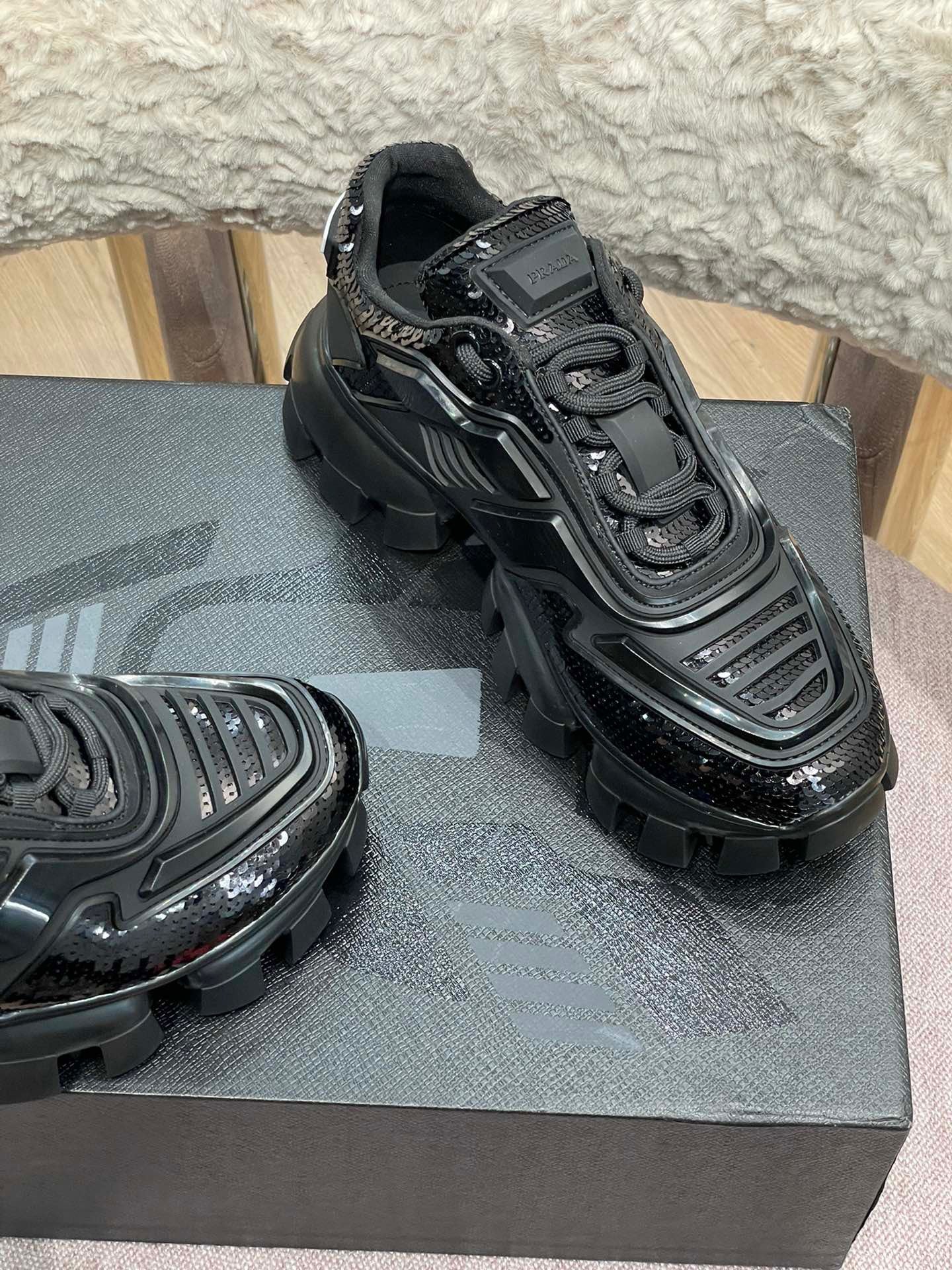 PD CLOUDBUST THUNDER SNEAKERS