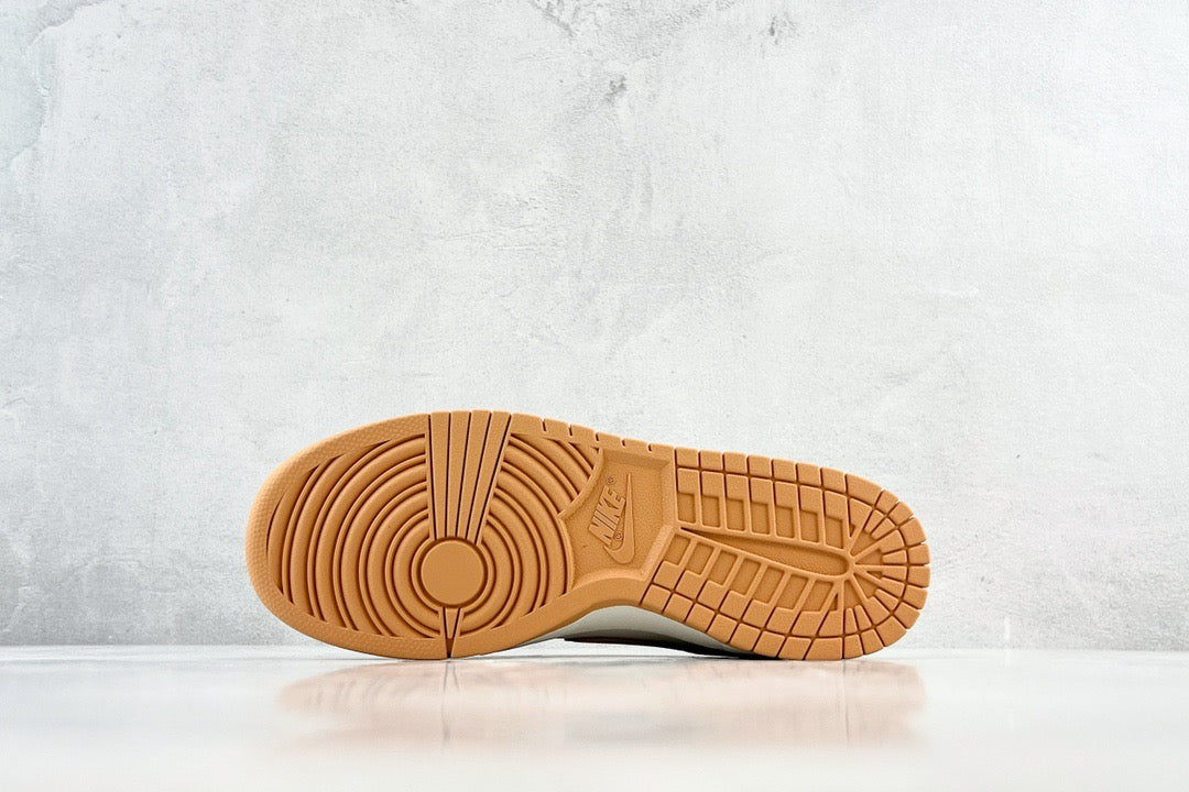 DUNK LOW HARVEST MOON
