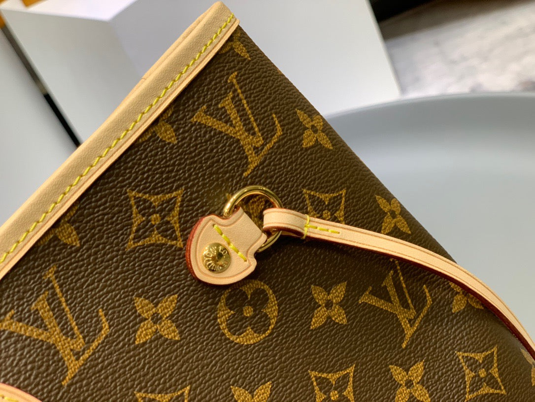 LOU NEVERFULL MM