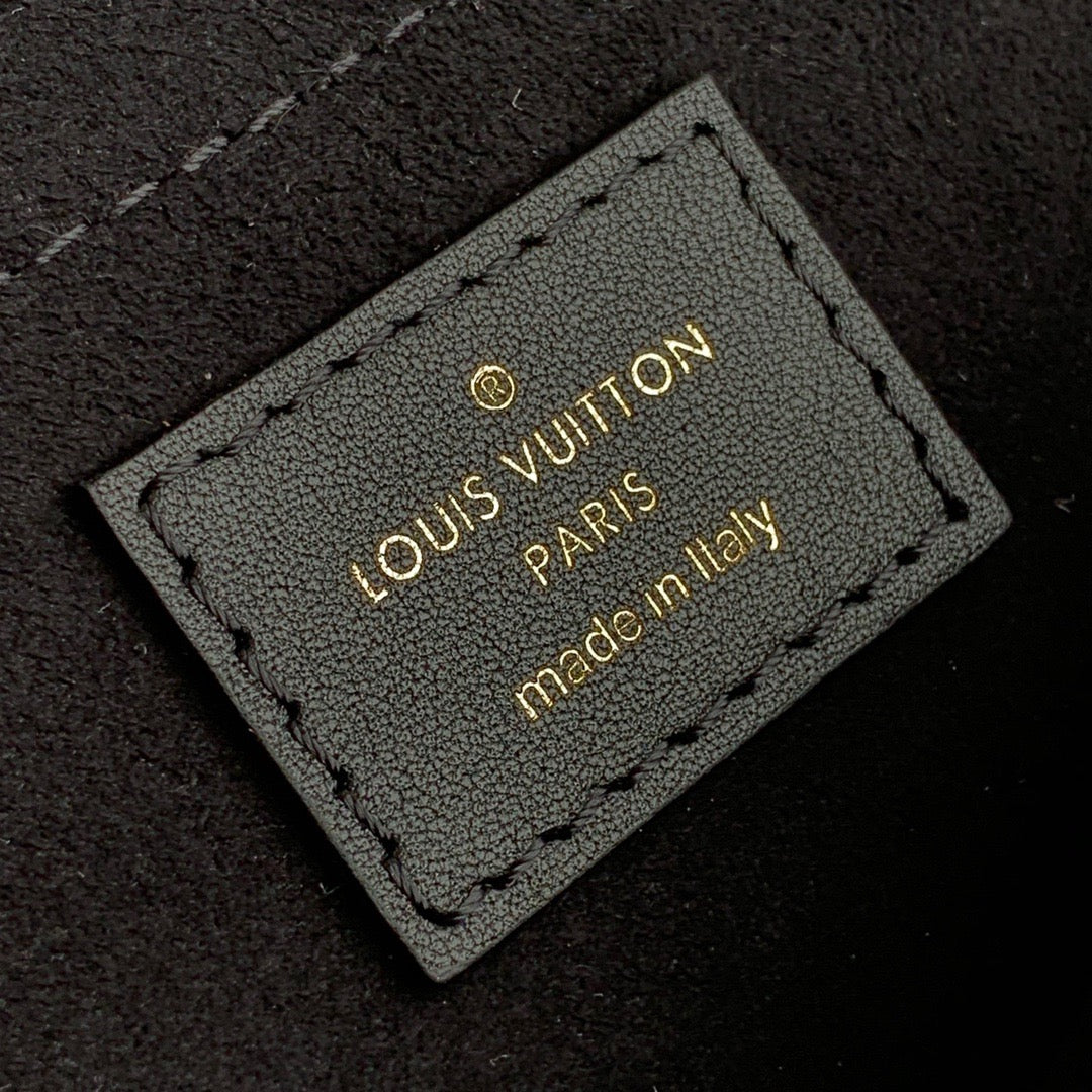 LOU NEW WAVE CHAIN BAG