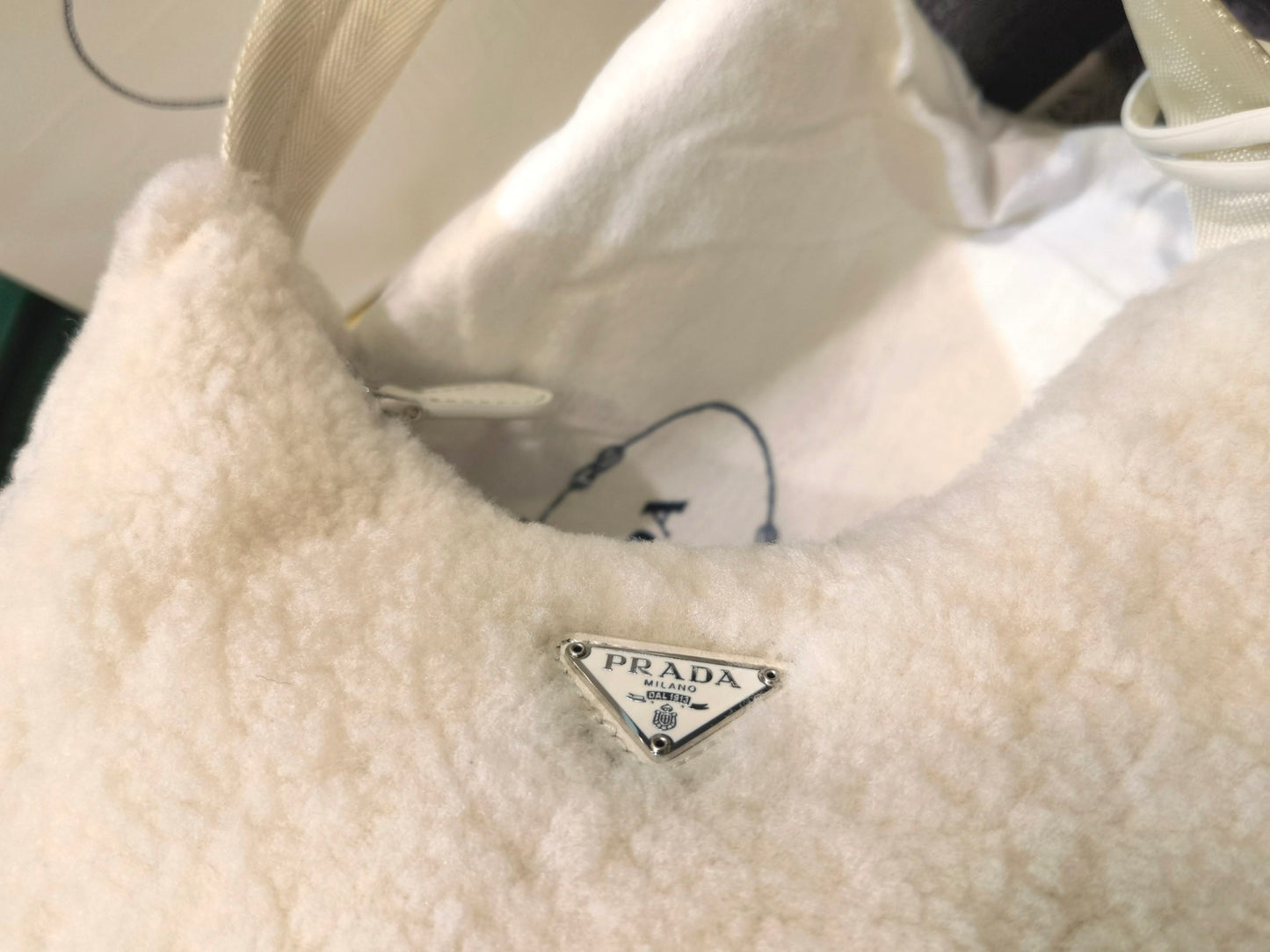 PD RE-EDITION 2000 SHEARLING SHOULDER BAG
