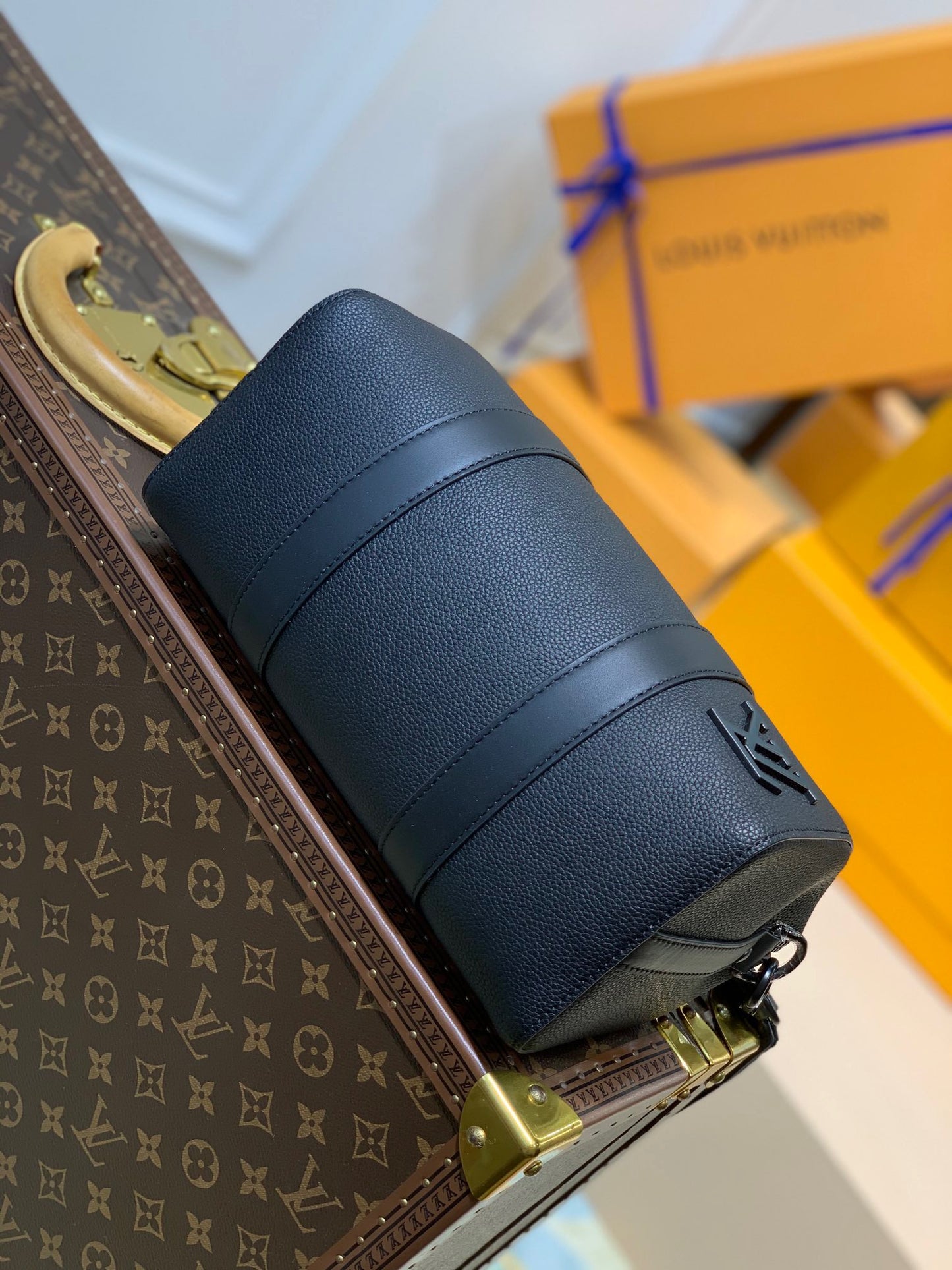 LOU CITY KEEPALL BAG