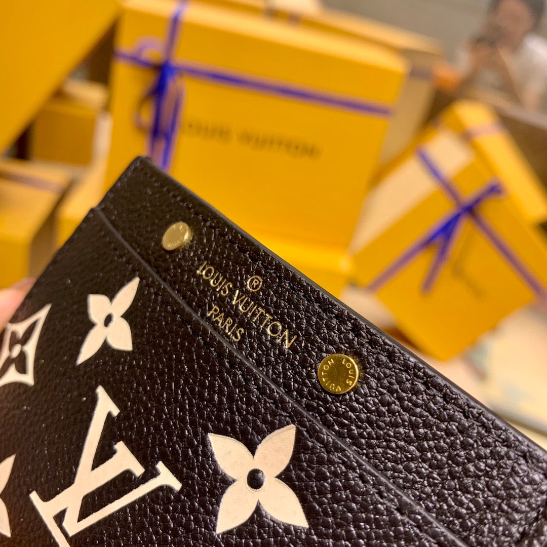 LOU CARD HOLDER