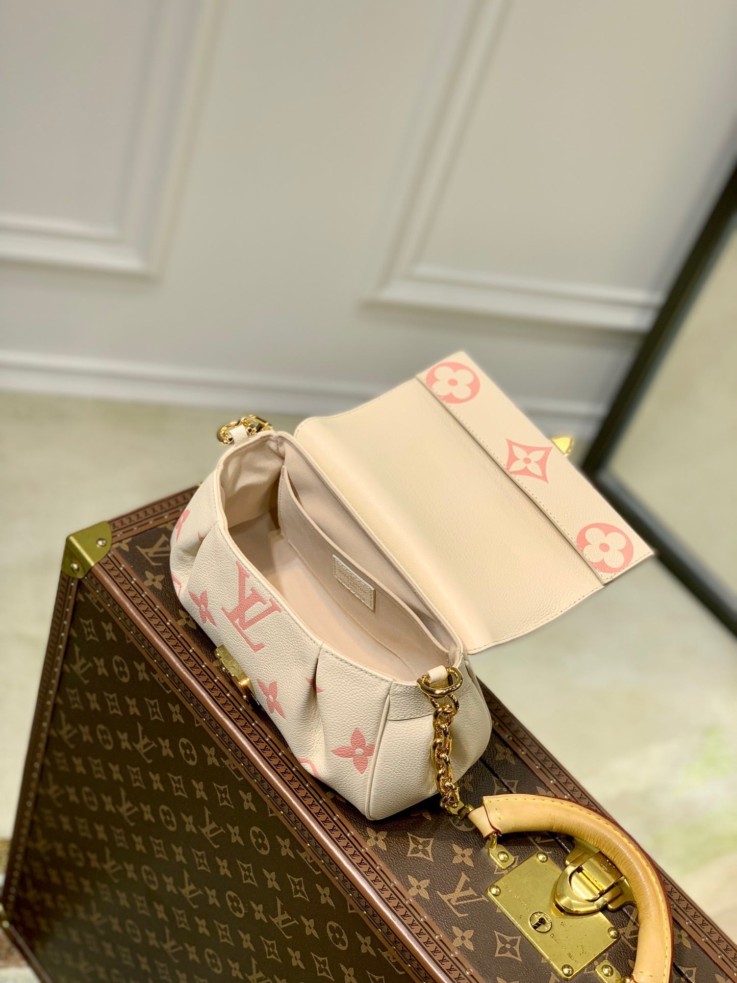 LOU FAVOURITE BAG