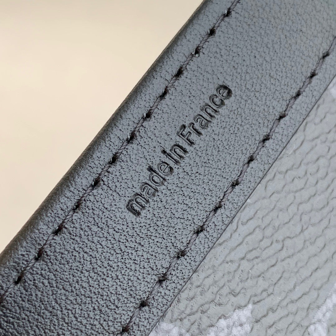 LOU GASTON WEARABLE WALLET