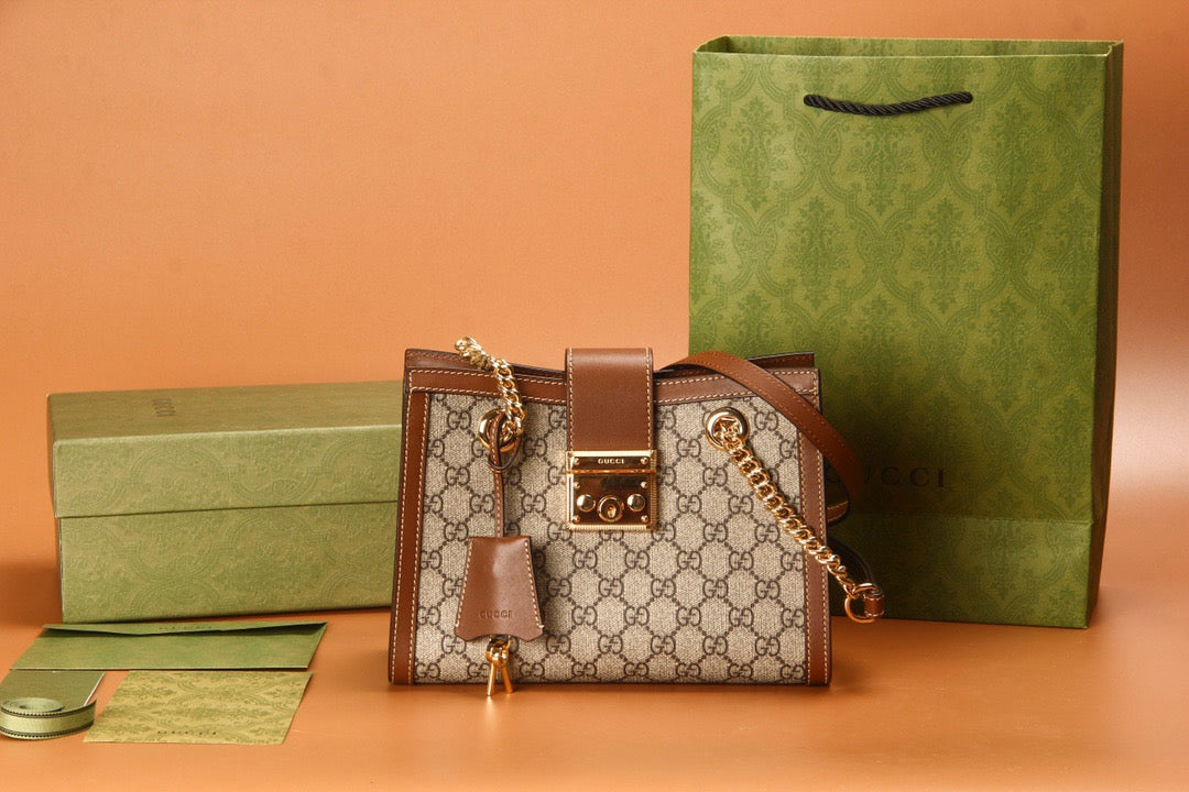GG PADLOCK SMALL SHOULDER BAG