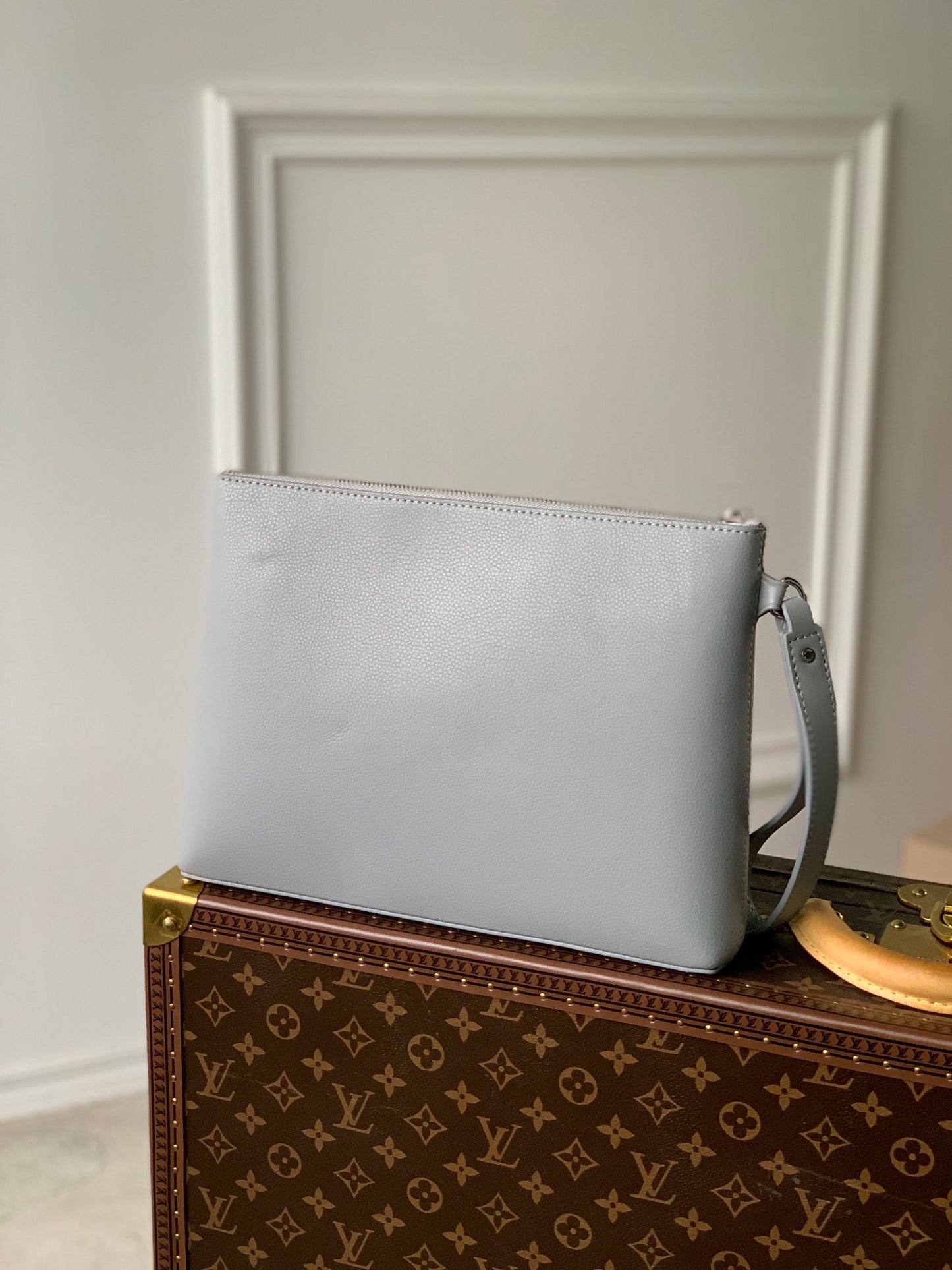LOU AEROGRAM IPAD POUCH