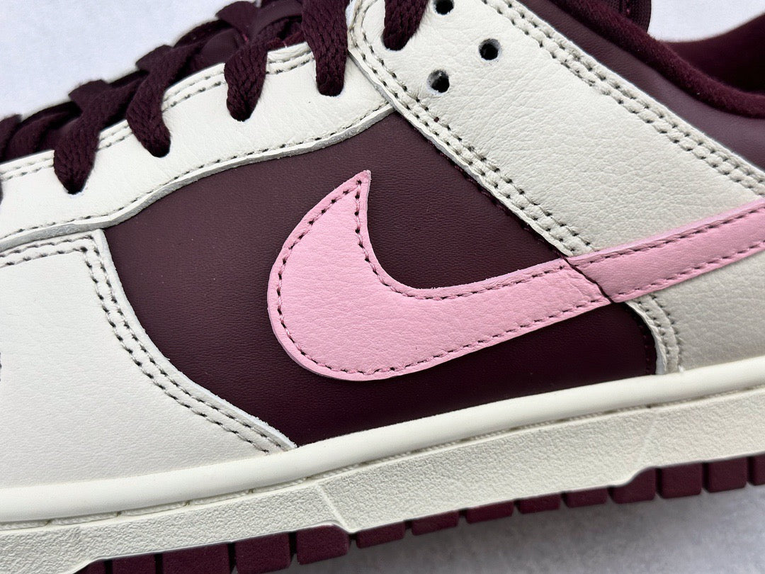 DUNK LOW VALENTINES