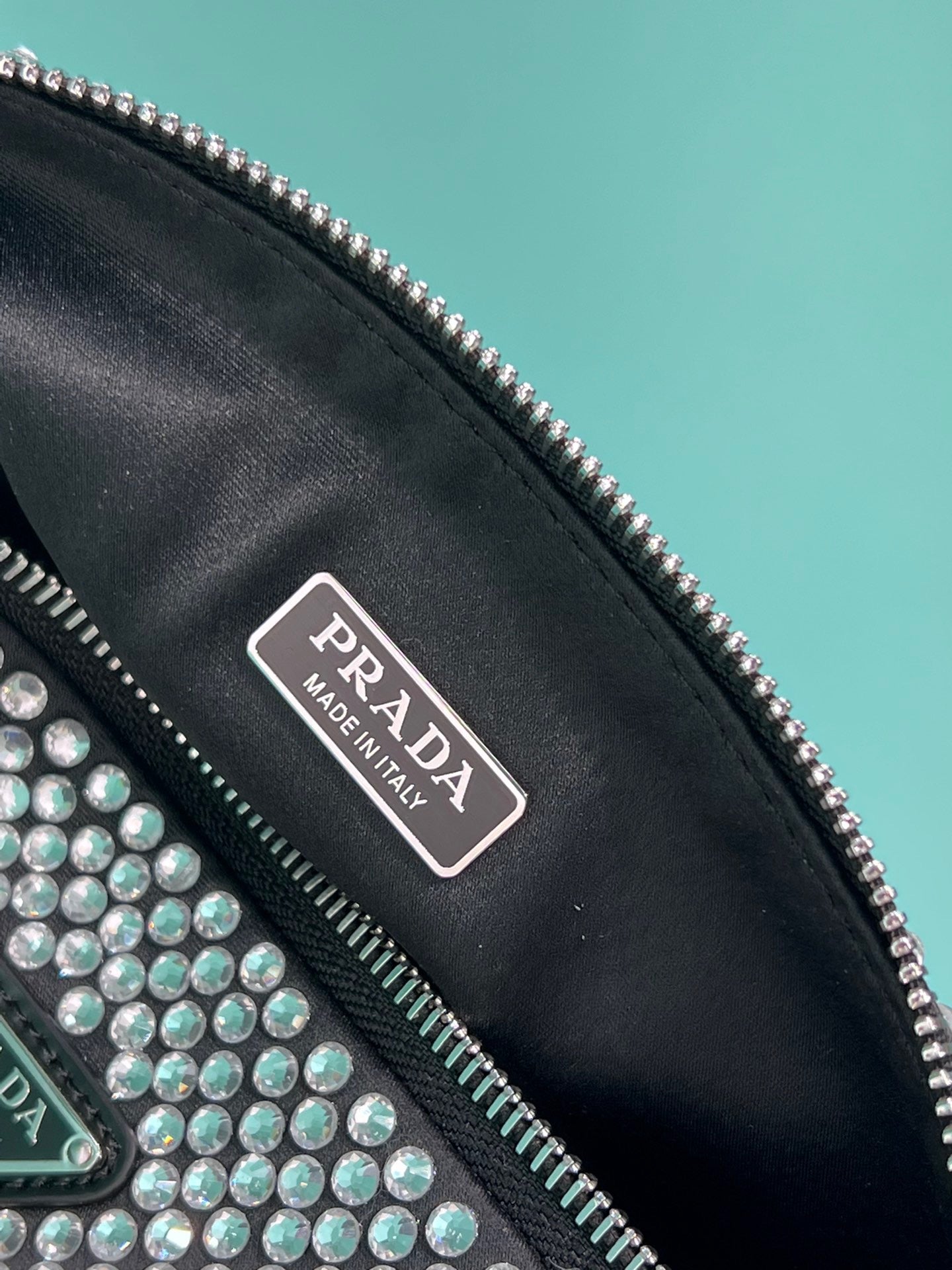PD TRIANGLE BAG