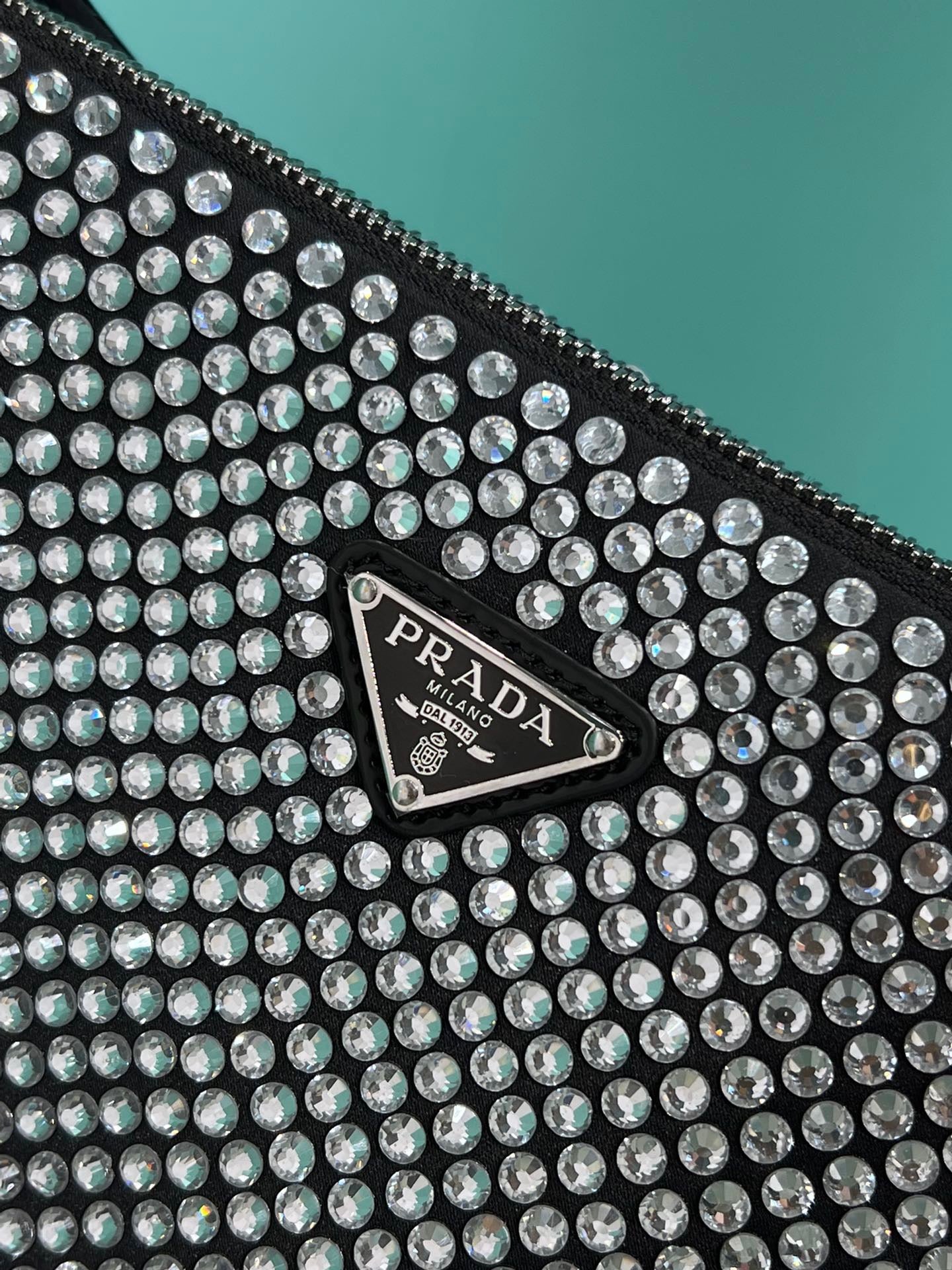 PD TRIANGLE BAG