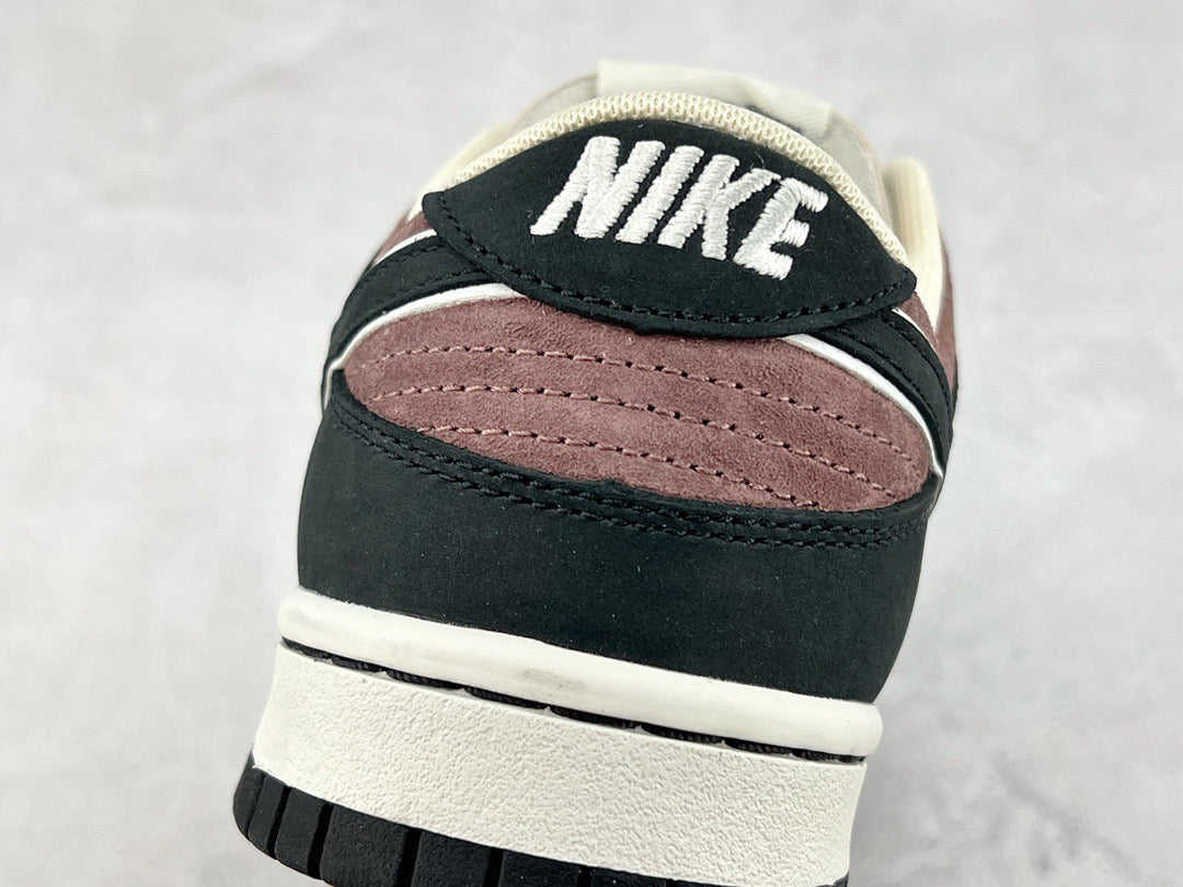 DUNK LOW x OTOMO KATUSHIRO