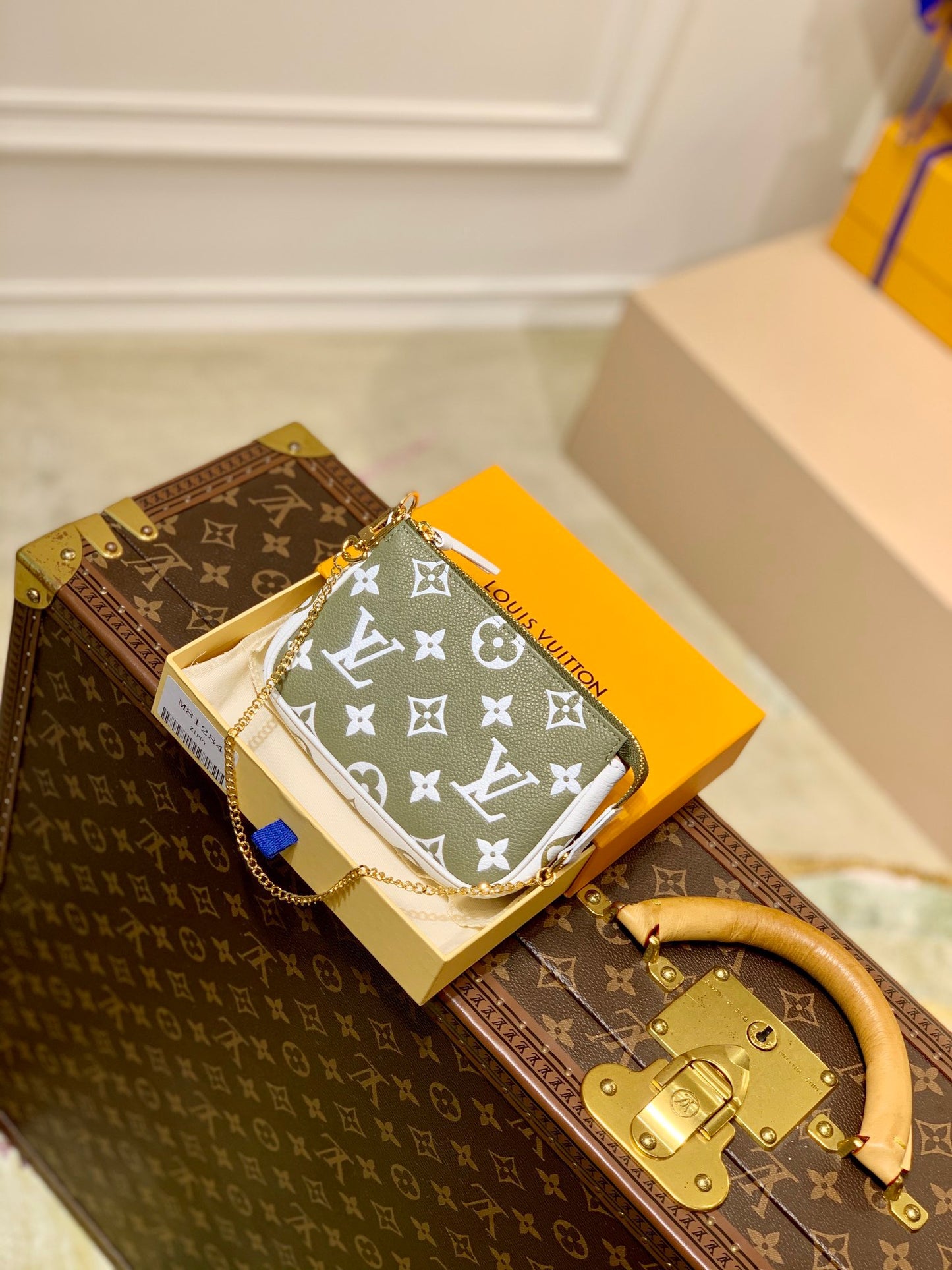 LOU MINI POCHETTE ACCESSOIRES