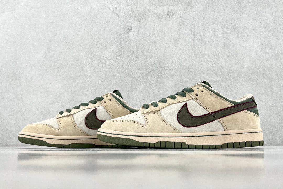 DUNK LOW x OTOMO KATUSHIRO