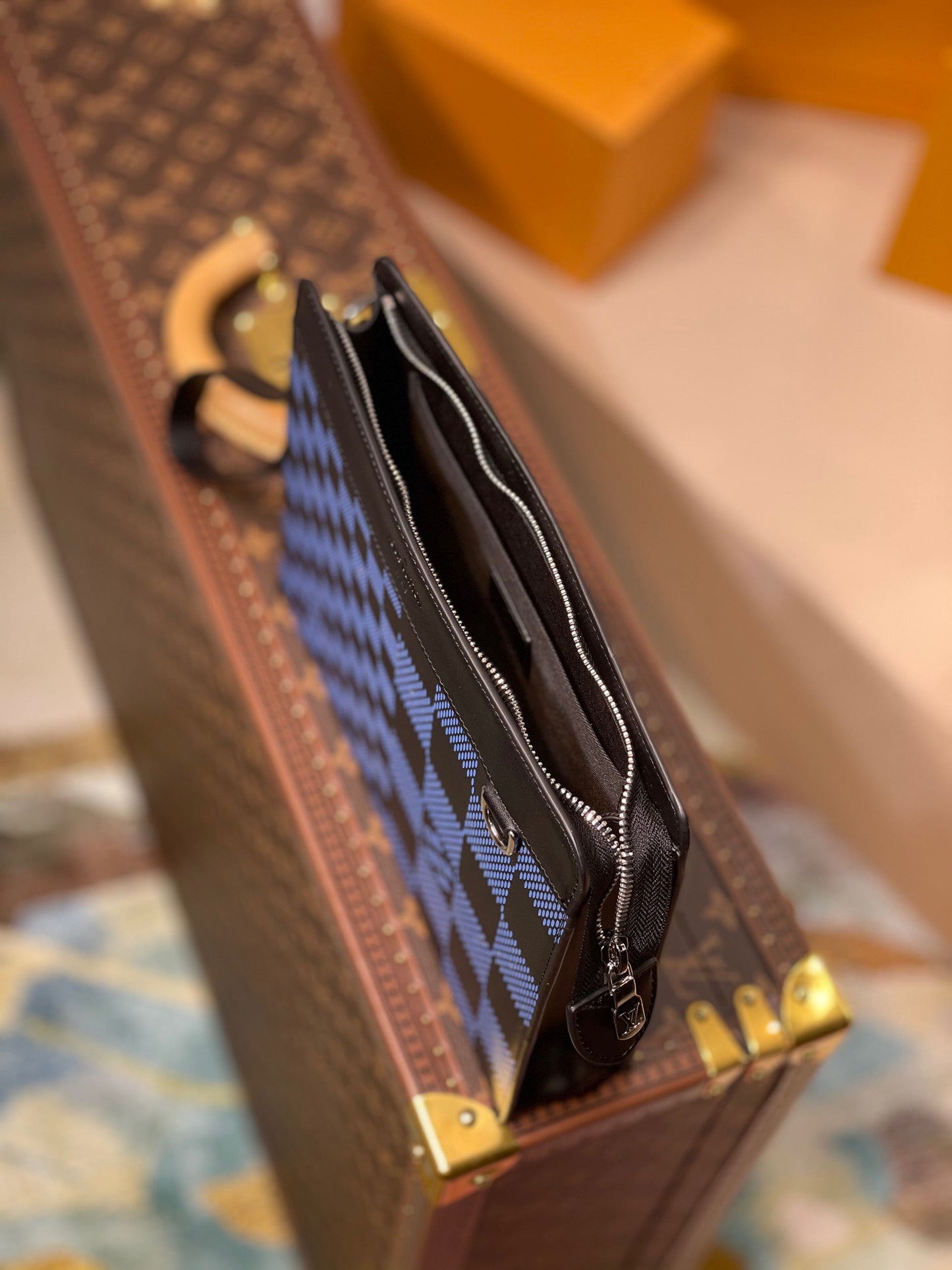 LOU POCHETTE VOYAGE MM