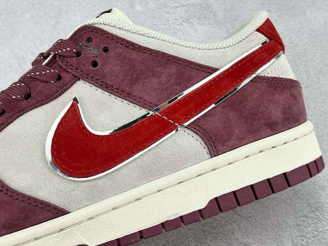 DUNK LOW x OTOMO KATUSHIRO