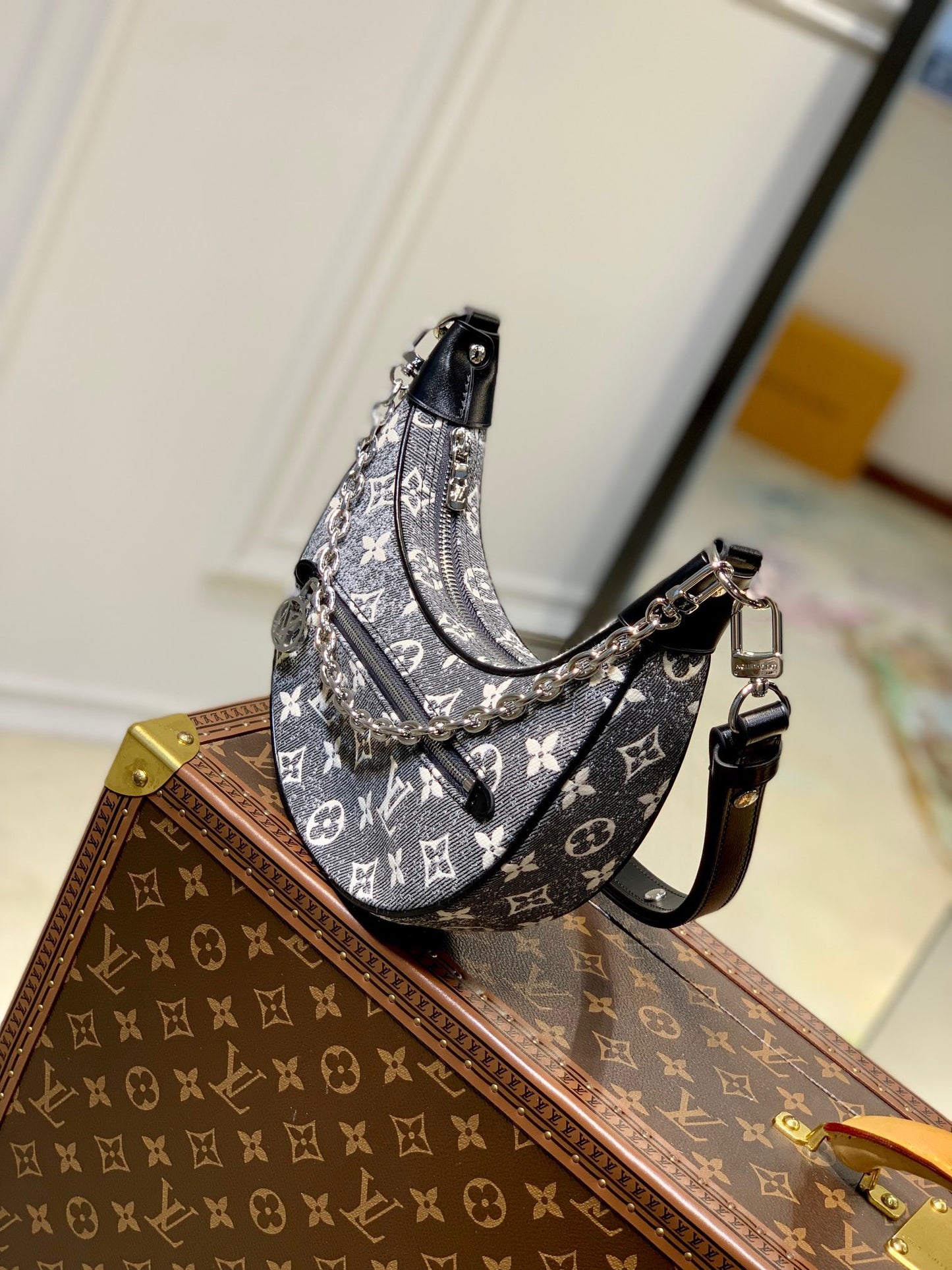 LOU LOOP BAG