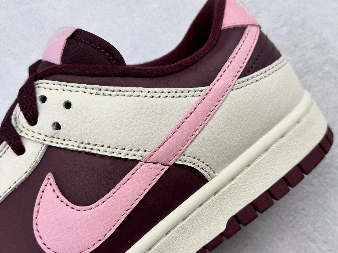 DUNK LOW VALENTINES