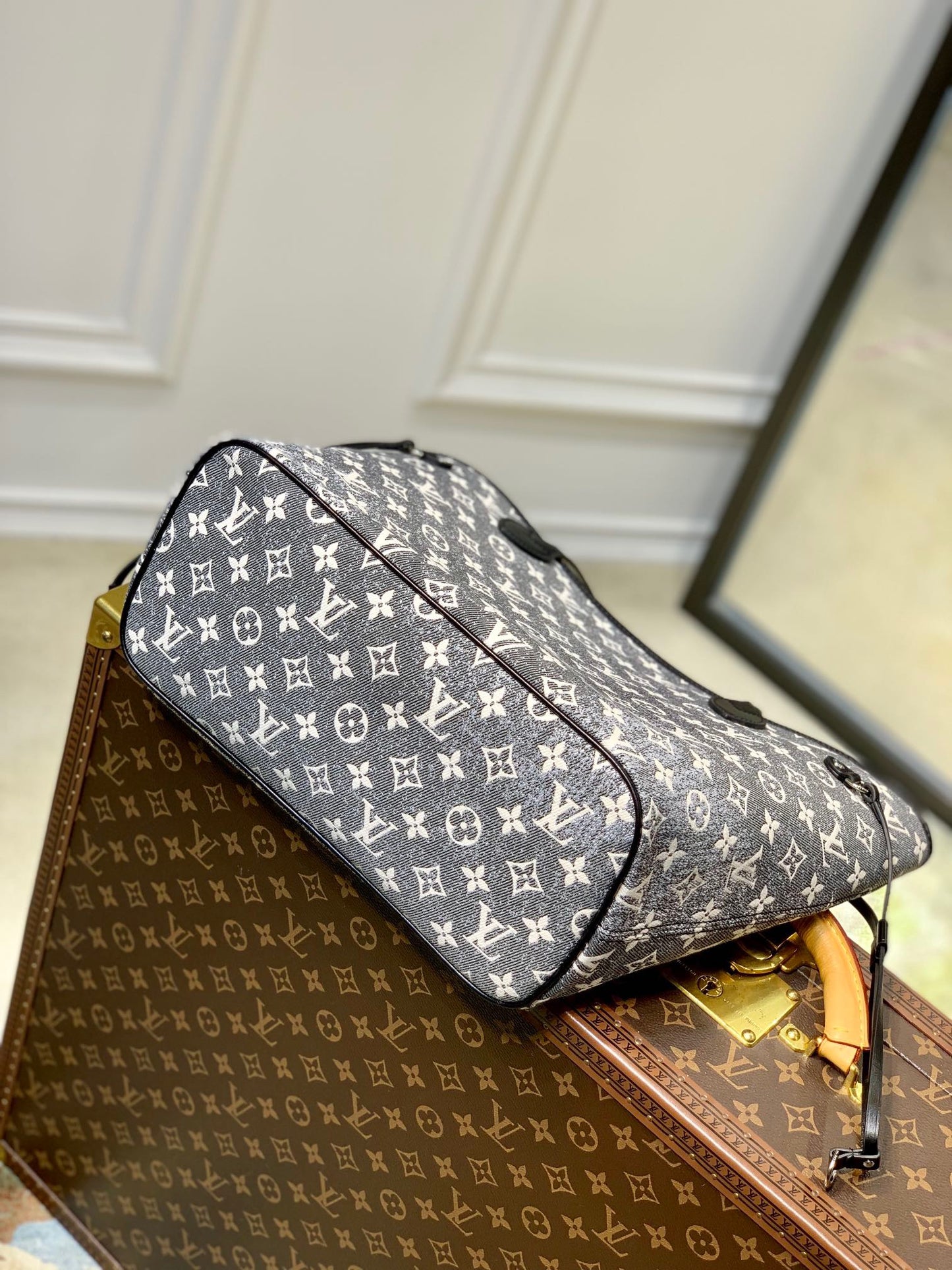 LOU NEVERFULL MM BAG