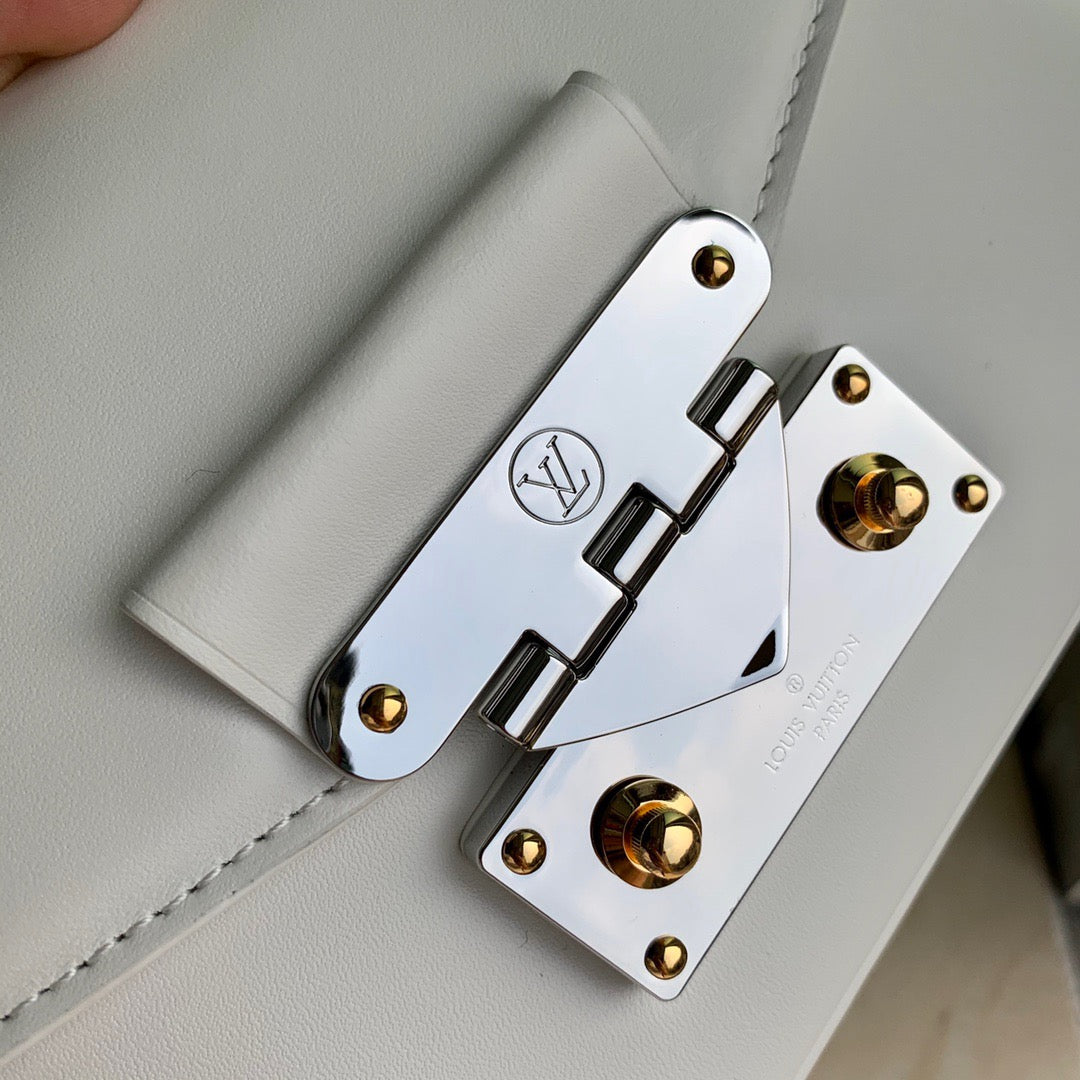 LOU SWING BAG