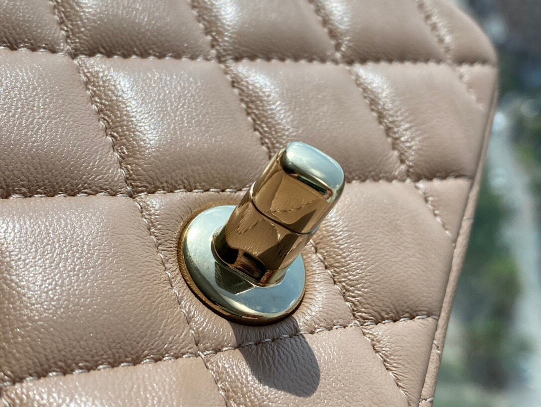 CC MINI FLAP BAG