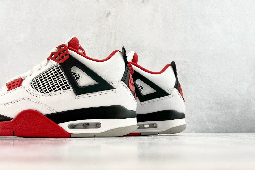 JORDAN 4 FIRE RED
