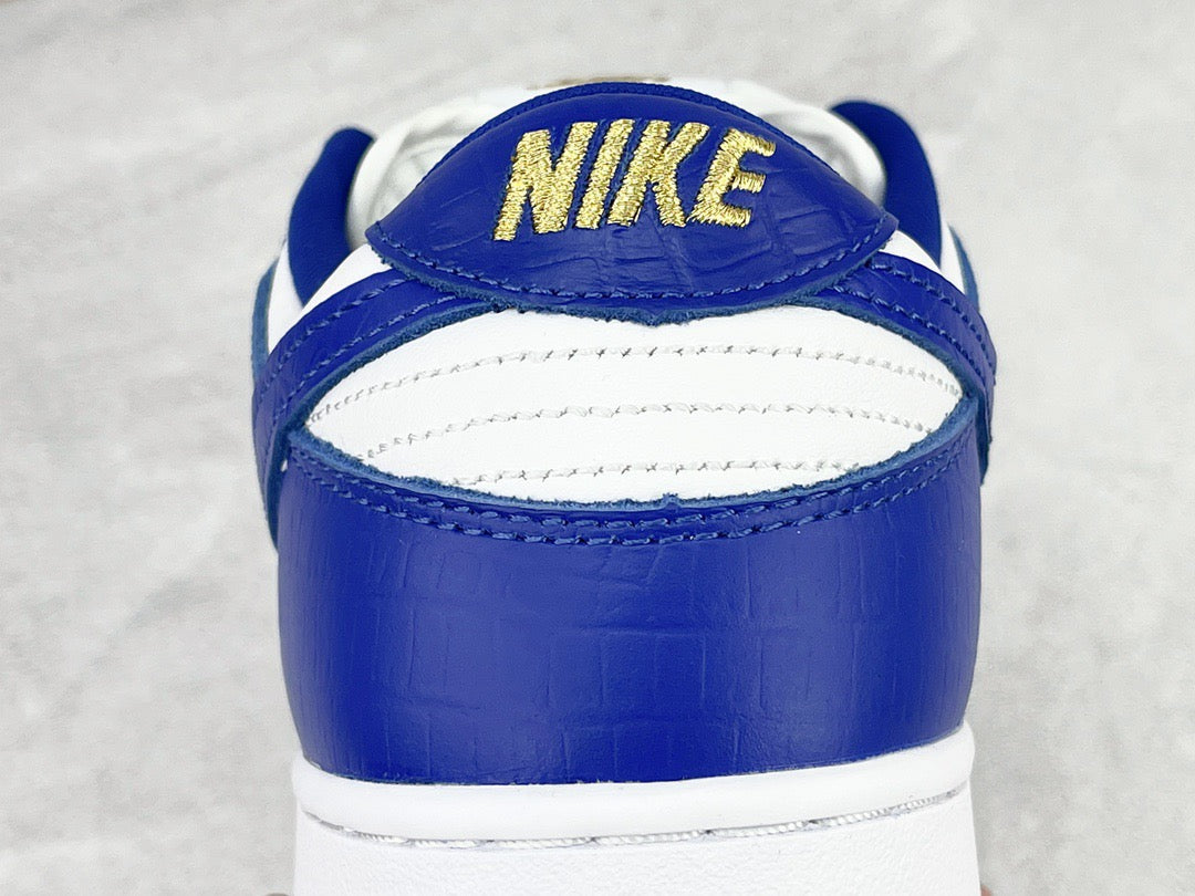 DUNK LOW HYPER ROYAL