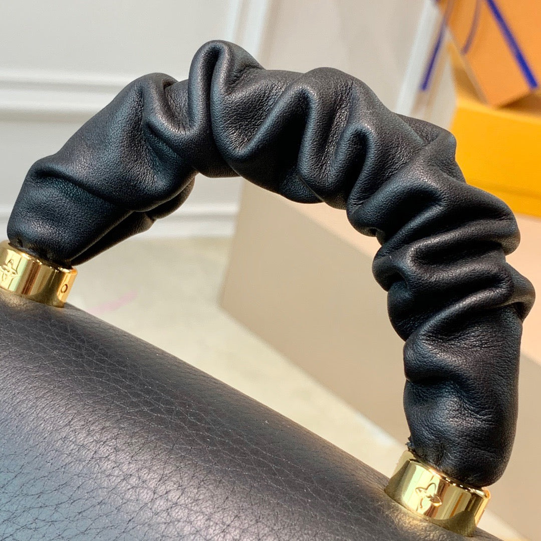 LOU TWIST PM BAG